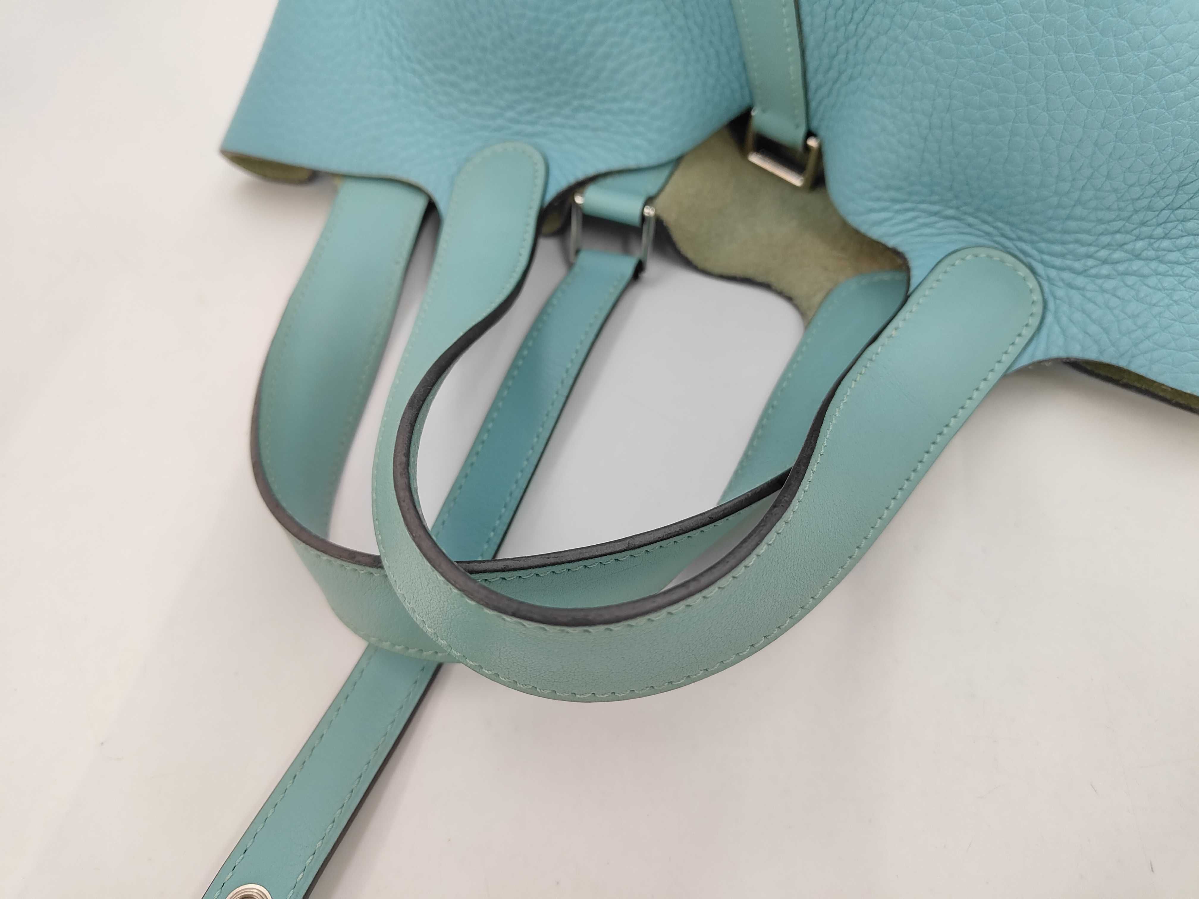 Picotin Lock 18 PM Touch Taurillon Clemence Leather (Veau Swift) Blue Handbag — view 8