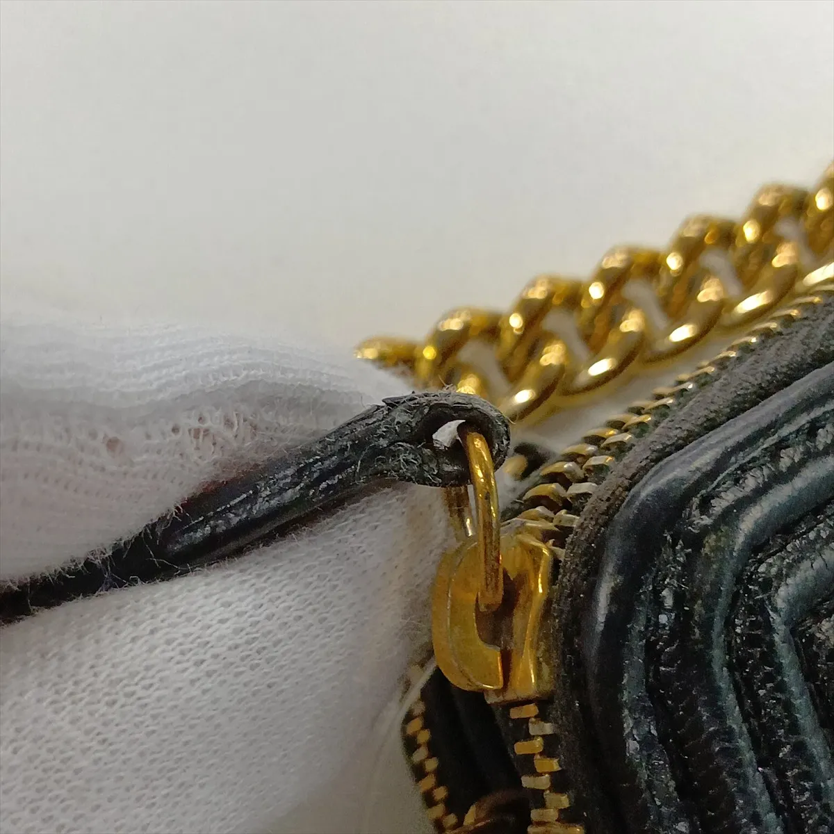Boy Chanel Caviar Skin Chain Wallet, V-stitch, Black, Gold Hardware, 27926180, Serial Number 27 — view 13
