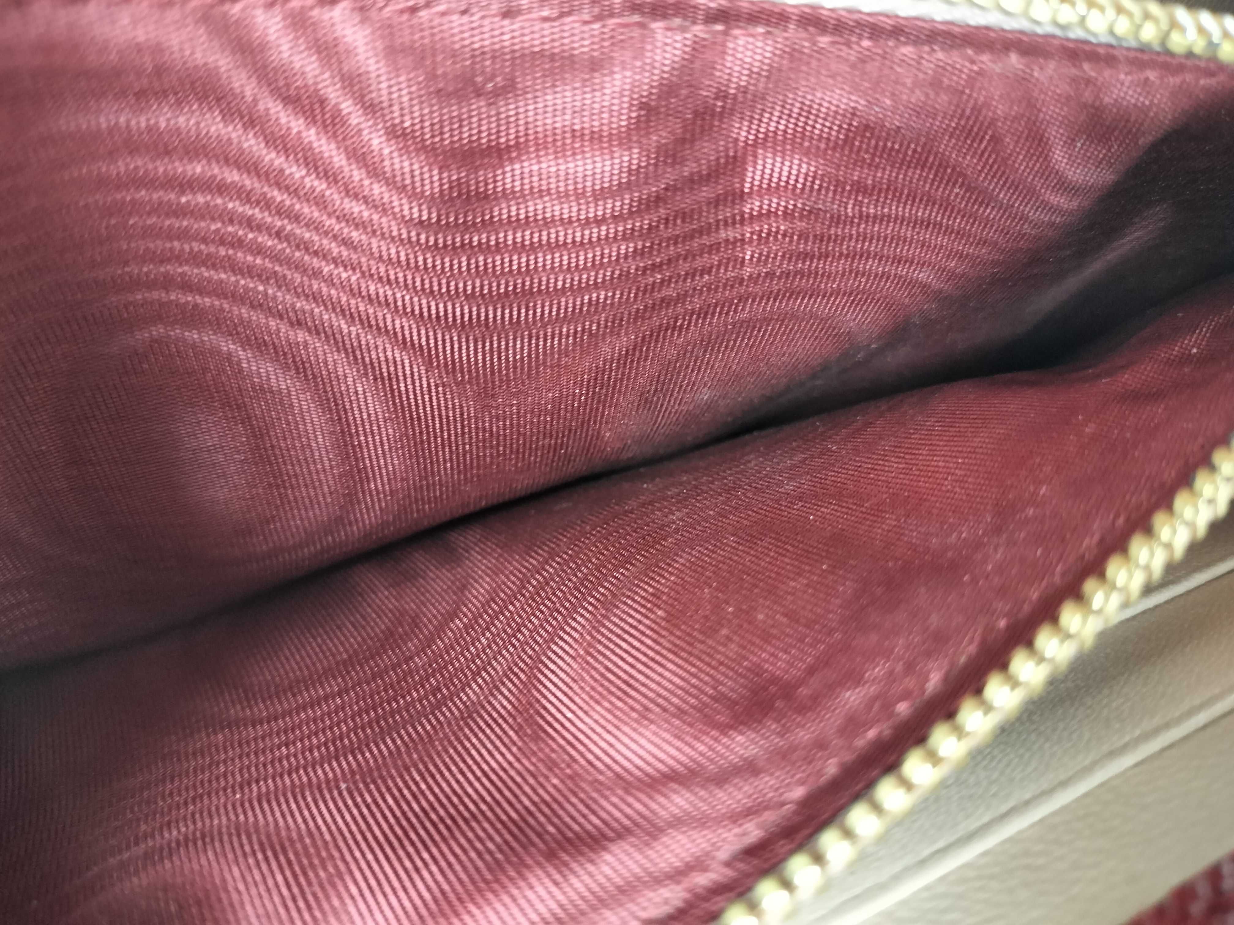 B.zero Wallet / Red Wallet — view 11