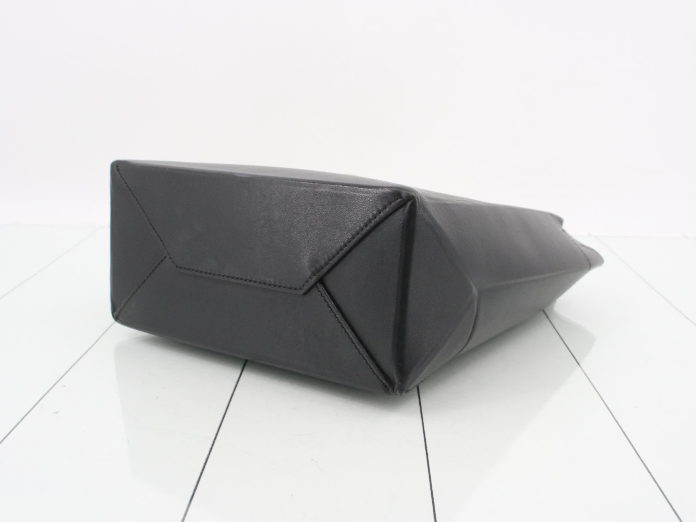 x Stussy Leather 2-Way Handbag — view 6