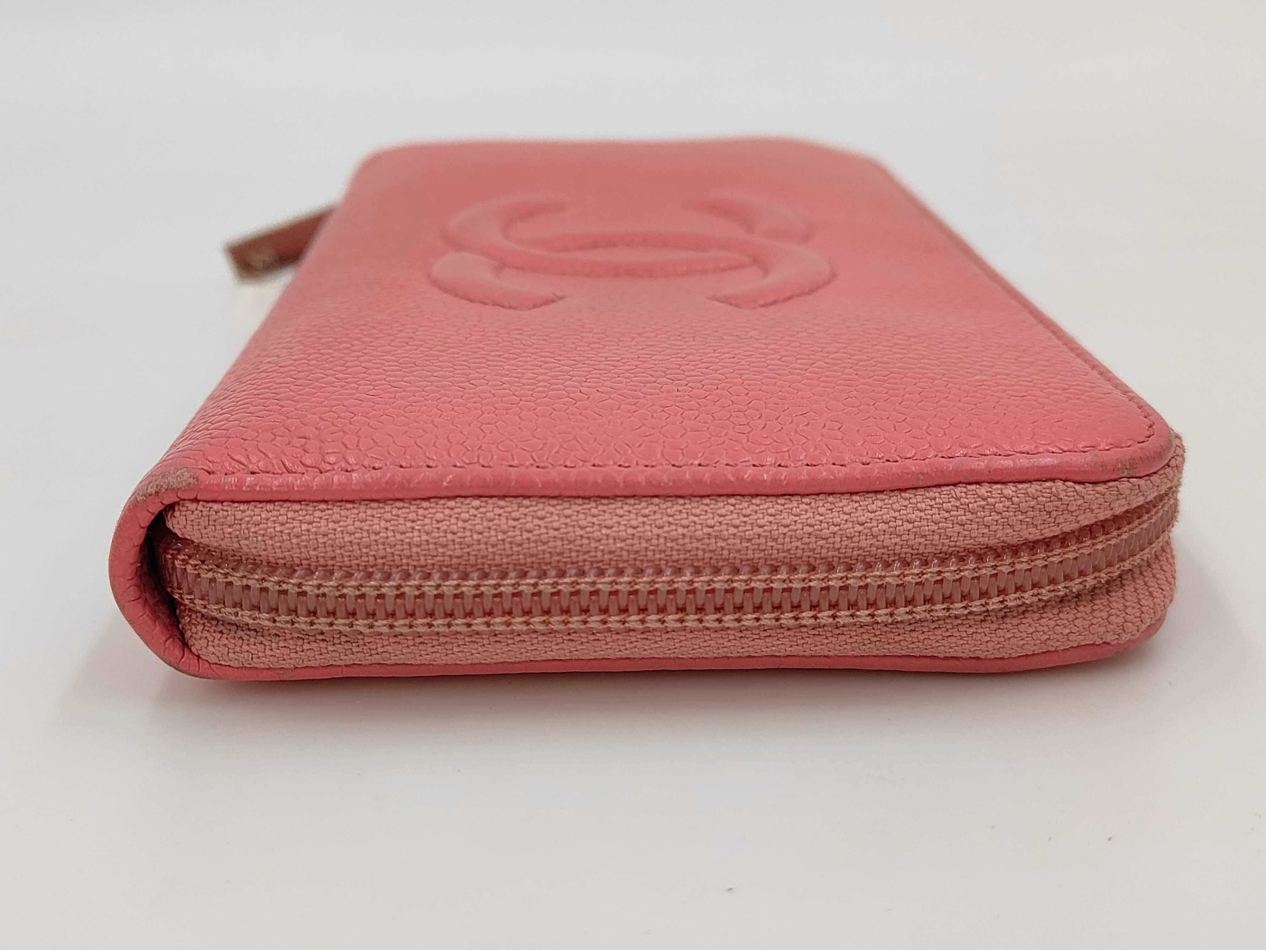 Round Zipper Caviar Leather Pink Long Wallet — view 4