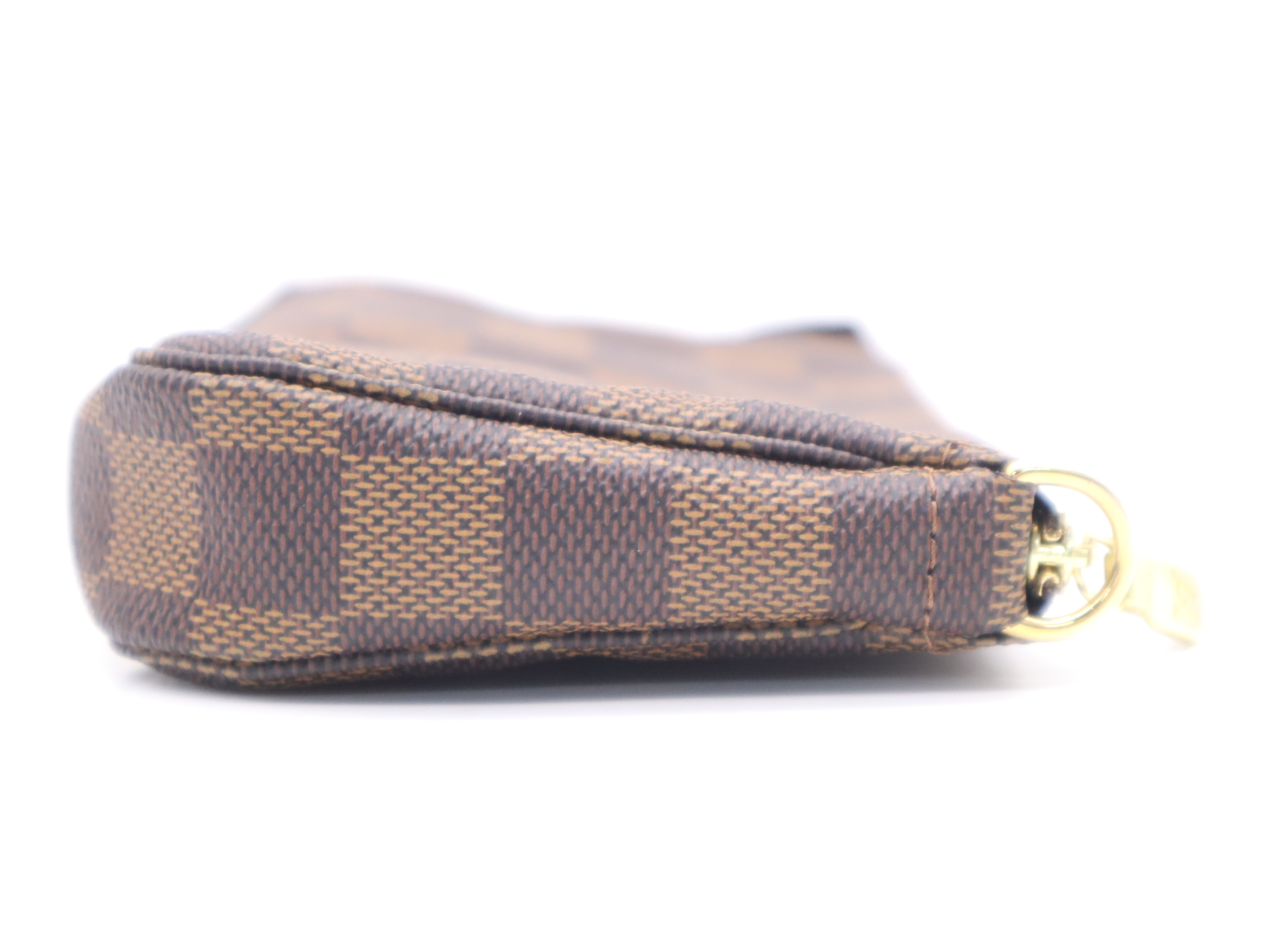 Damier Accessories Pouch — view 5