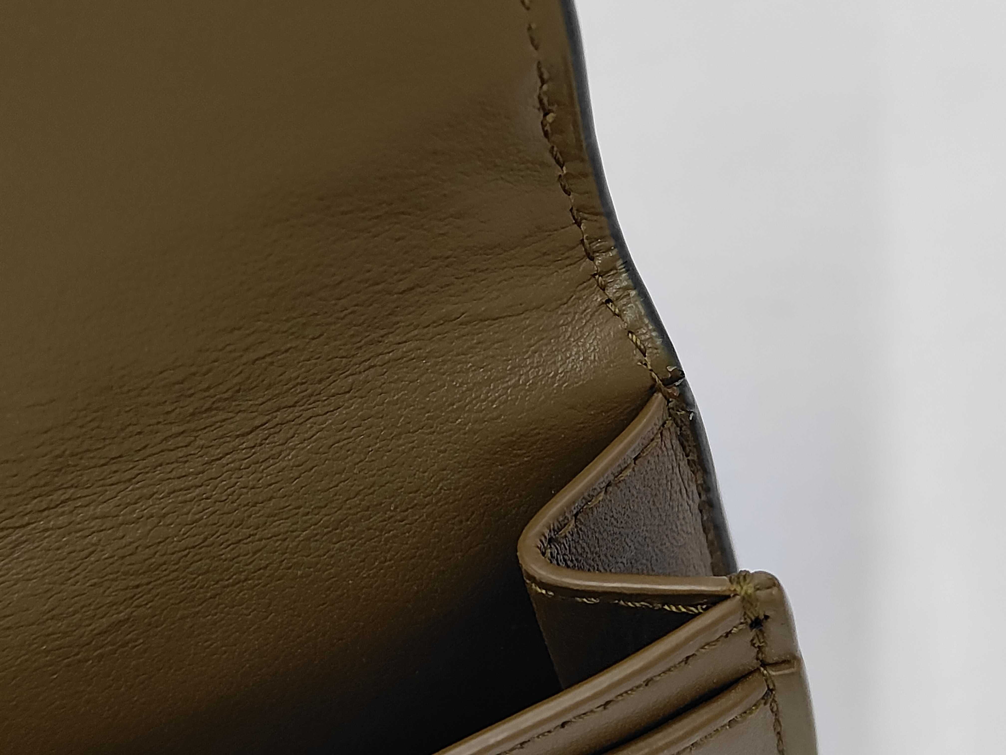 coin case — view 6
