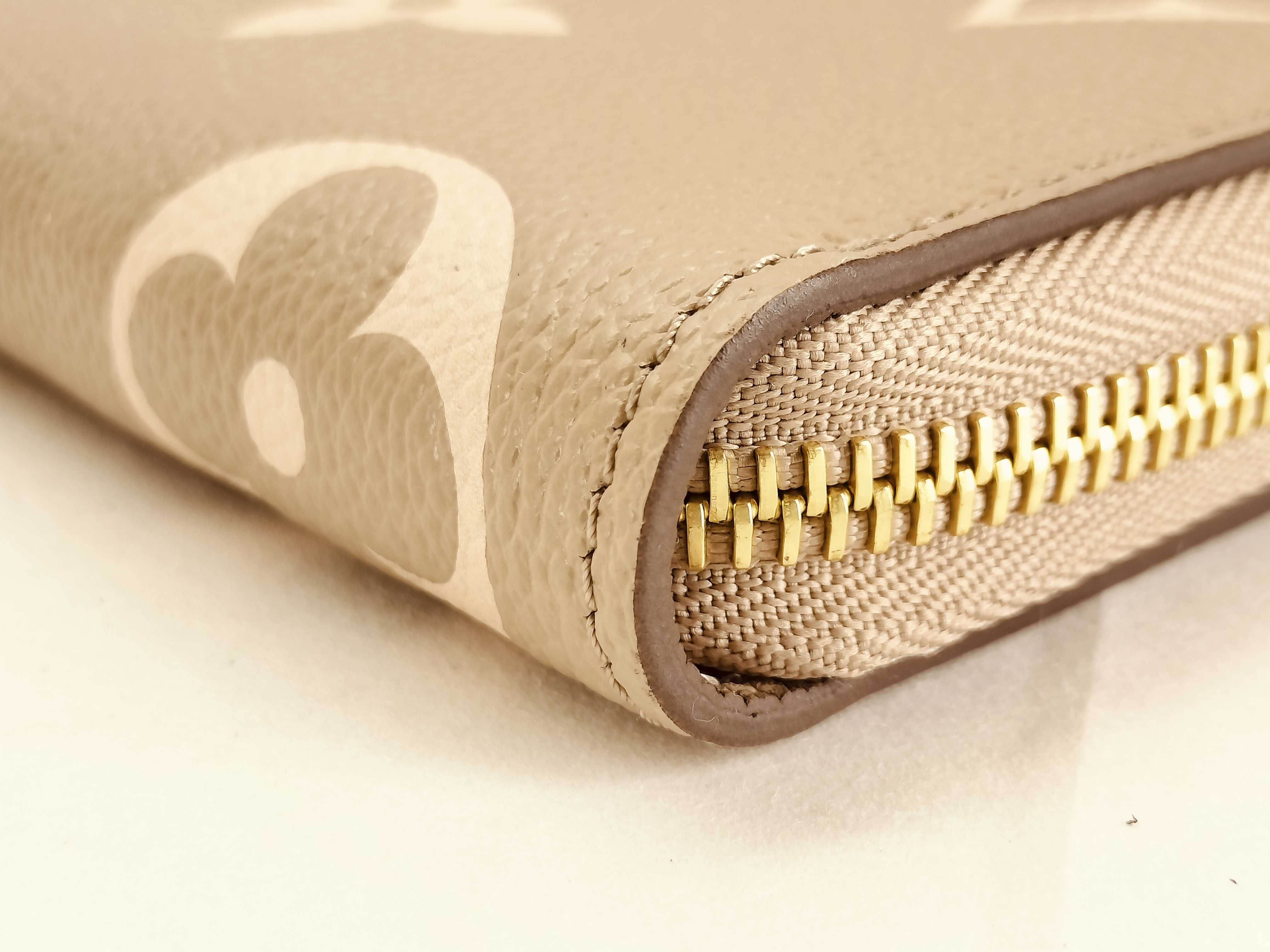 Monogram Empreinte Louis Vuitton Empreinte Zippy Wallet Beige — view 3