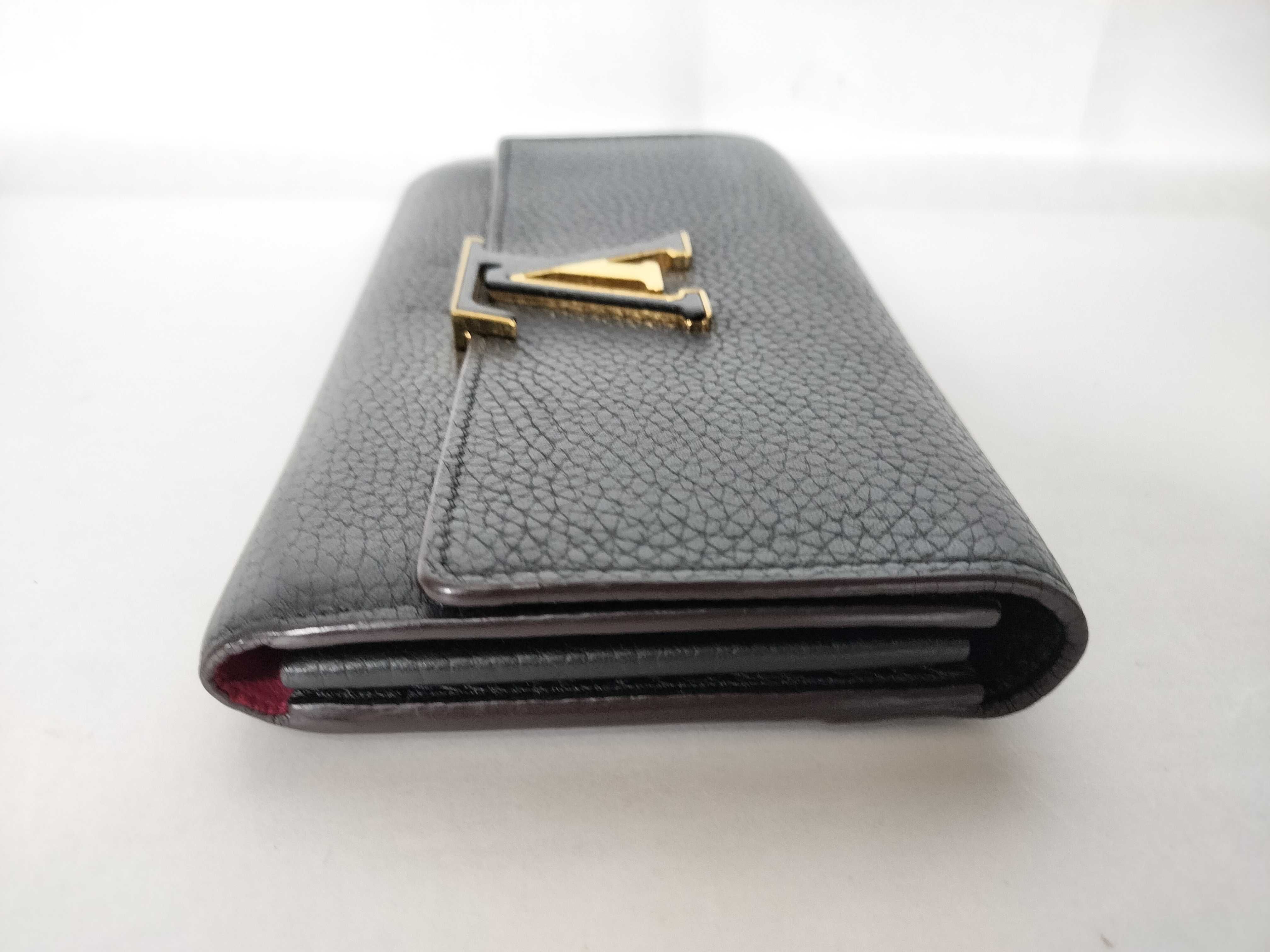 LV Portefeuille Capucines M61248 Wallet — view 5