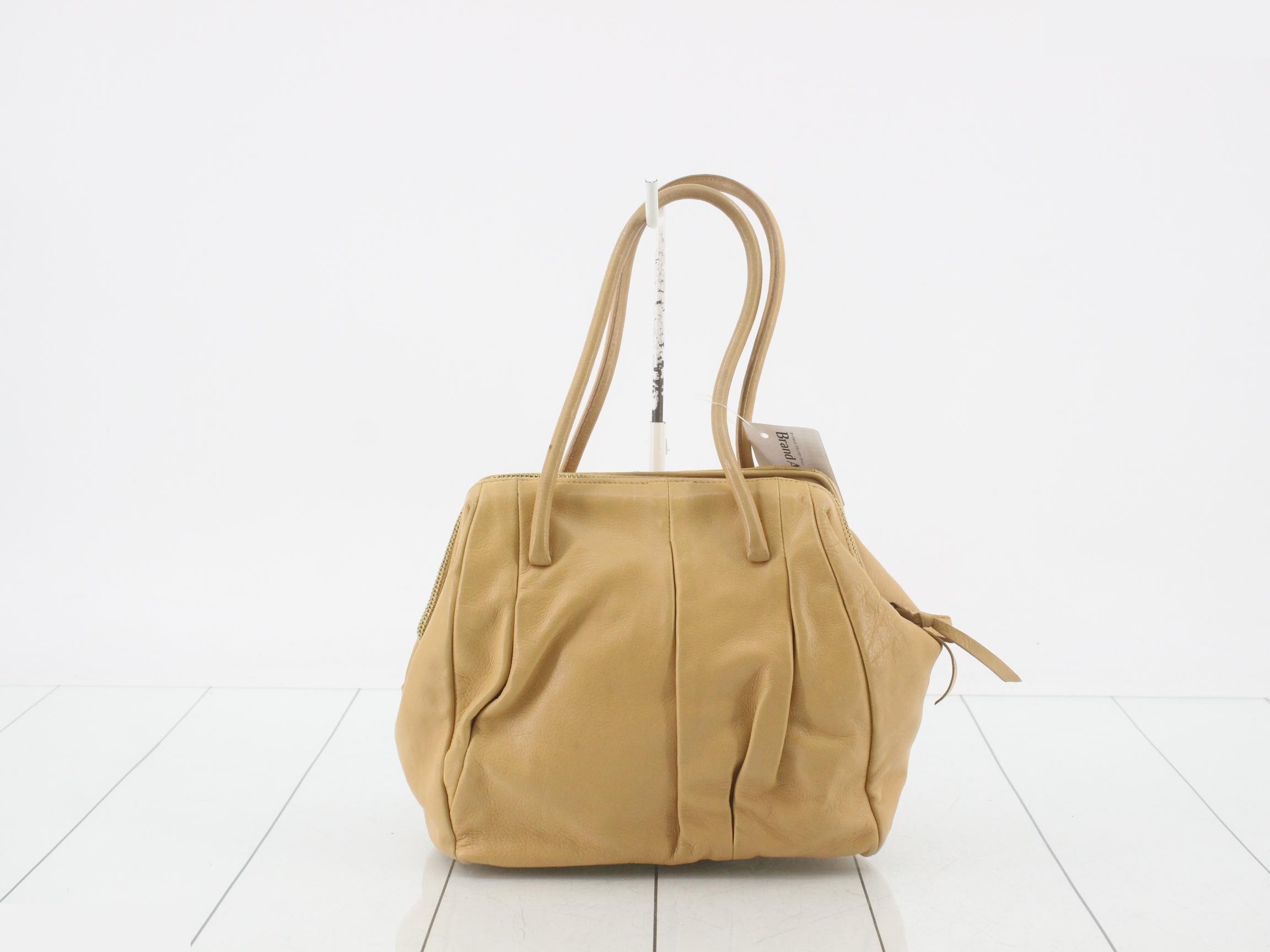 Logo embossed bag — view 2