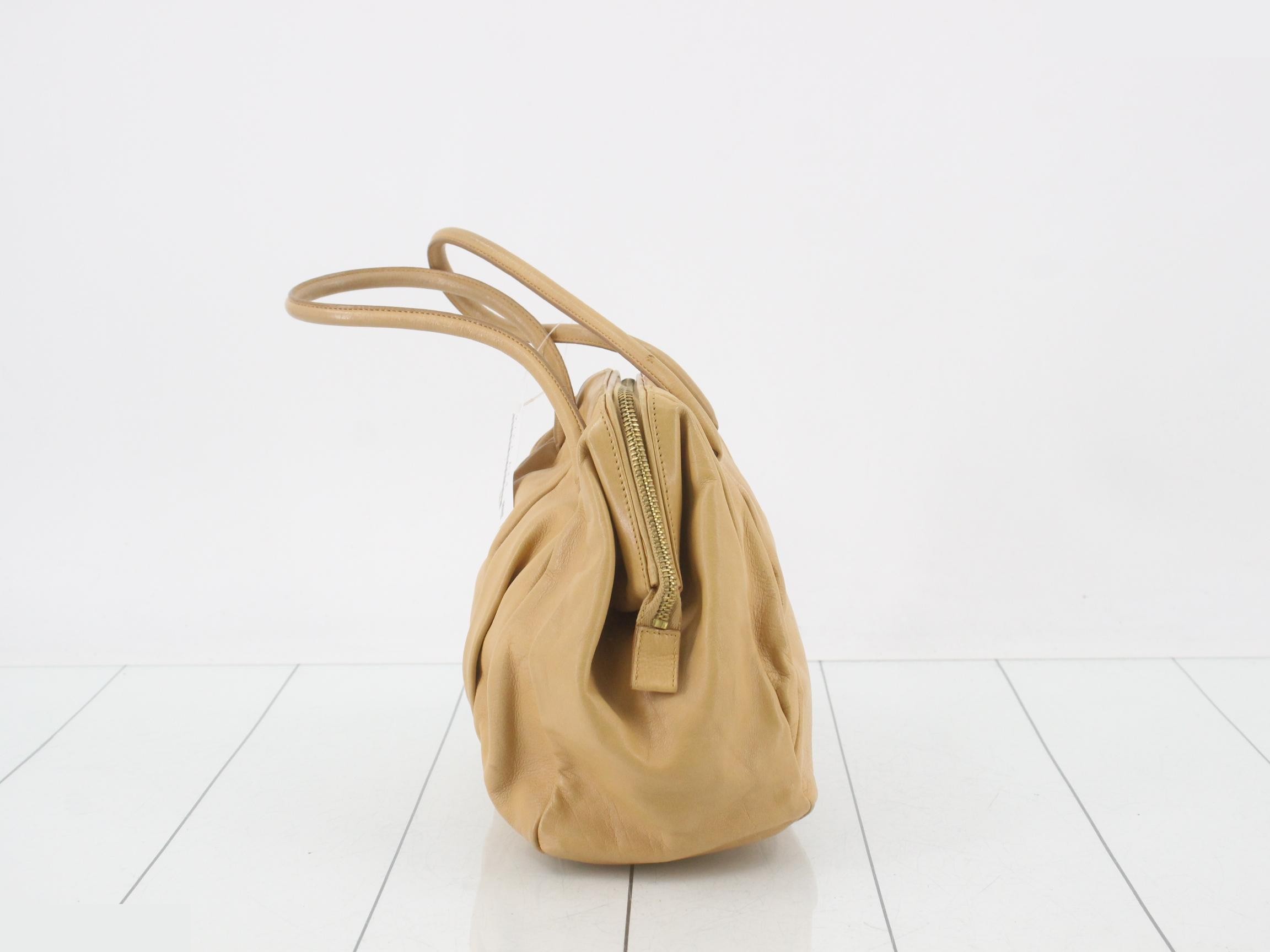 Logo embossed bag — view 3