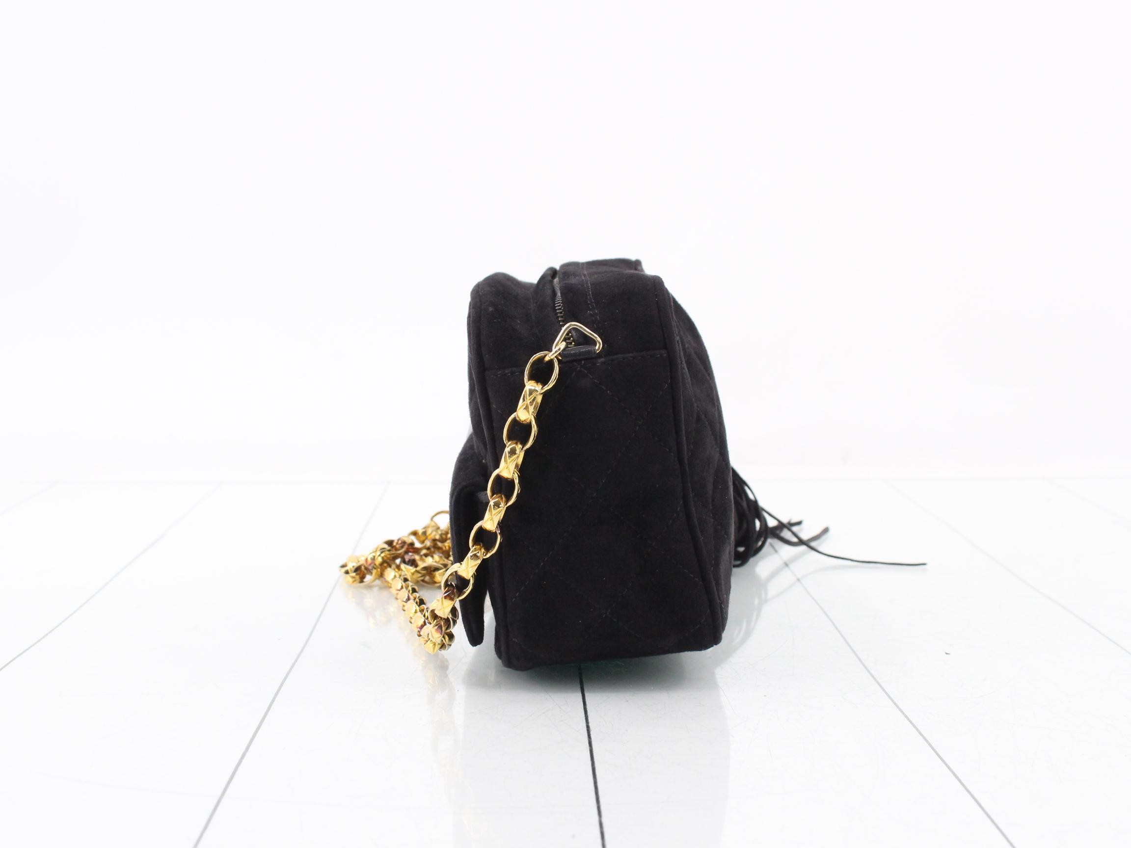 Matelassé suede chain shoulder bag with Coco Mark and tassel. — view 3