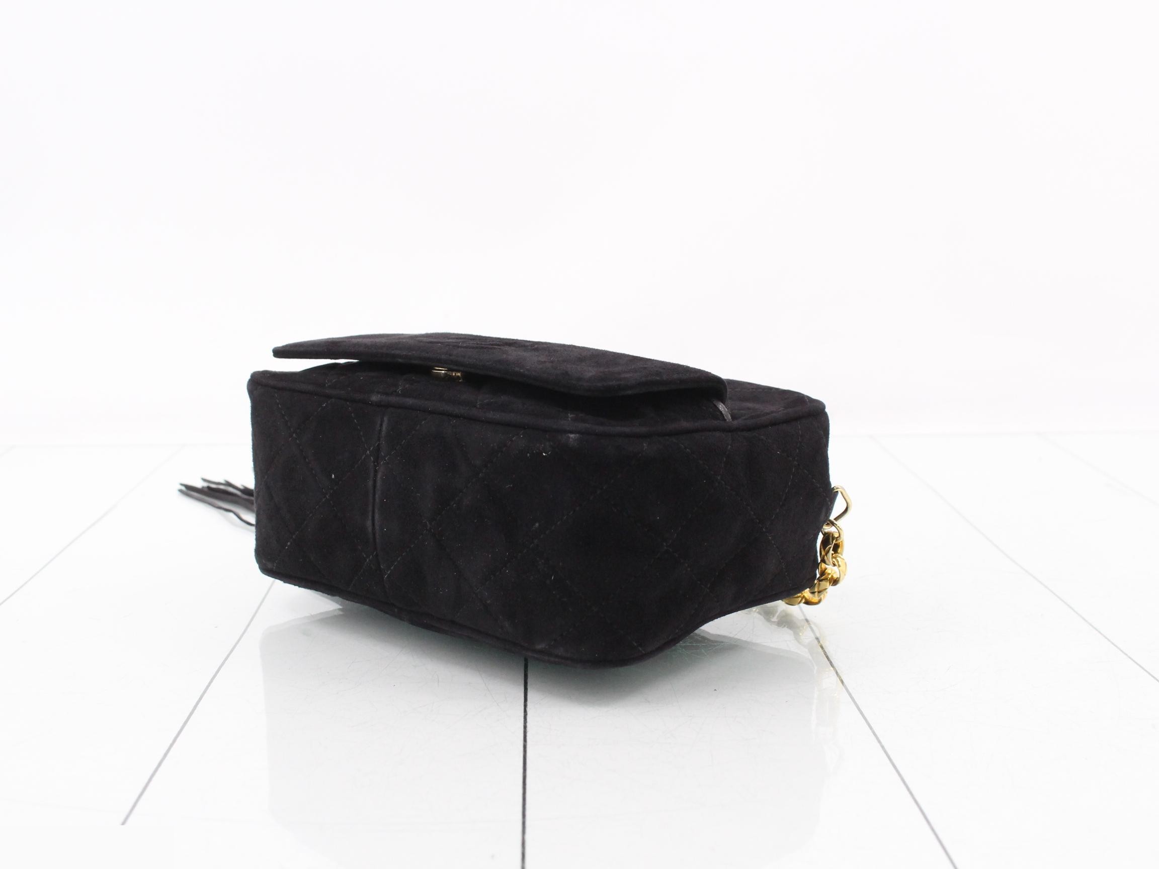 Matelassé suede chain shoulder bag with Coco Mark and tassel. — view 6