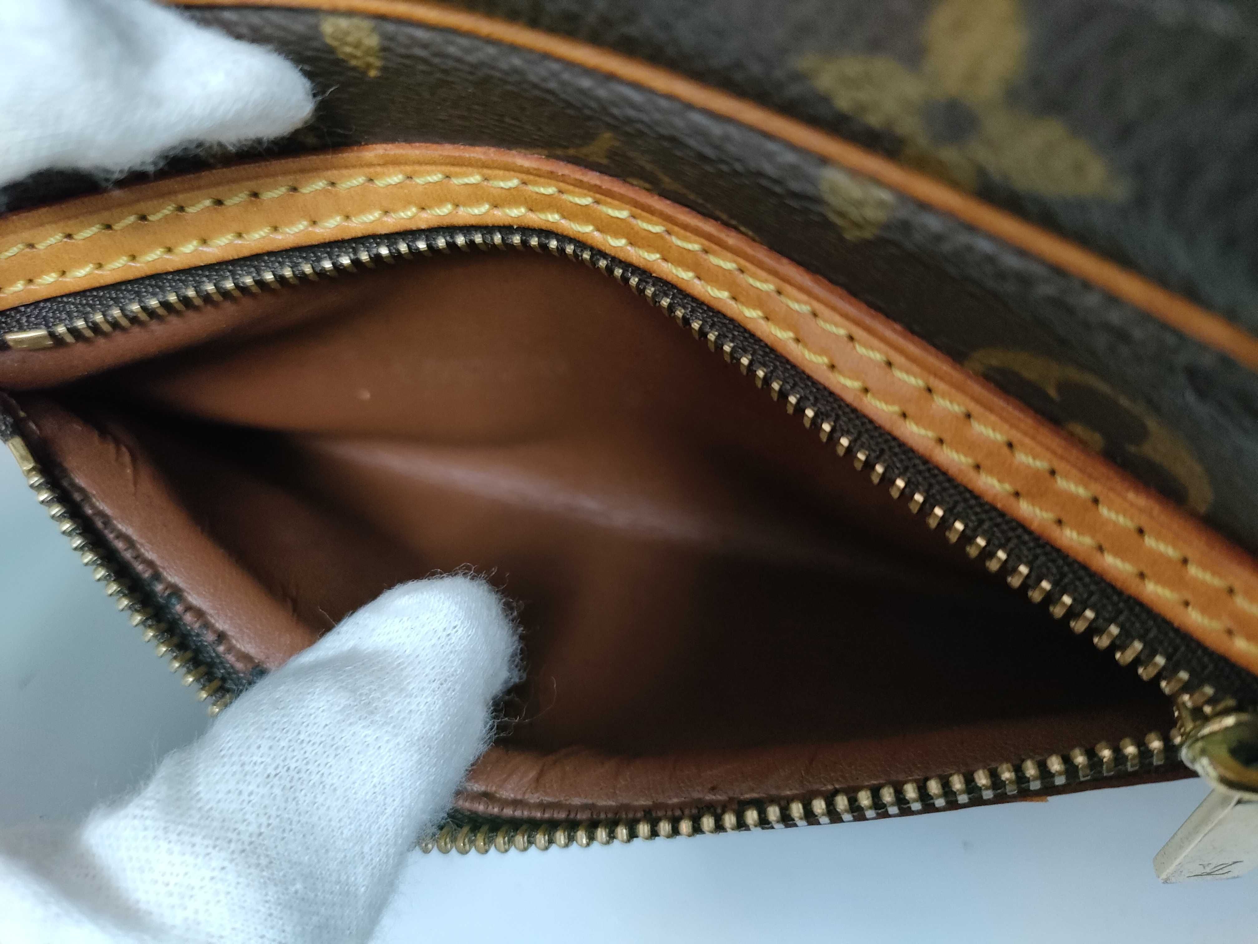 Monogram Louis Vuitton Pochette Cité Shoulder Bag — view 13