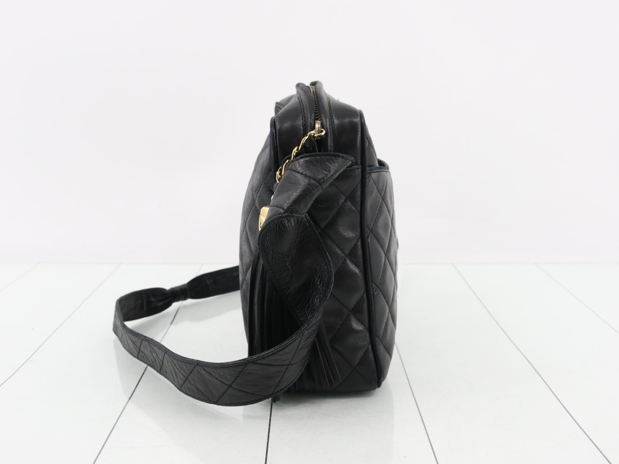 Shoulder bag, Matelassé, lambskin, fringe shoulder bag, model number 2. — view 4