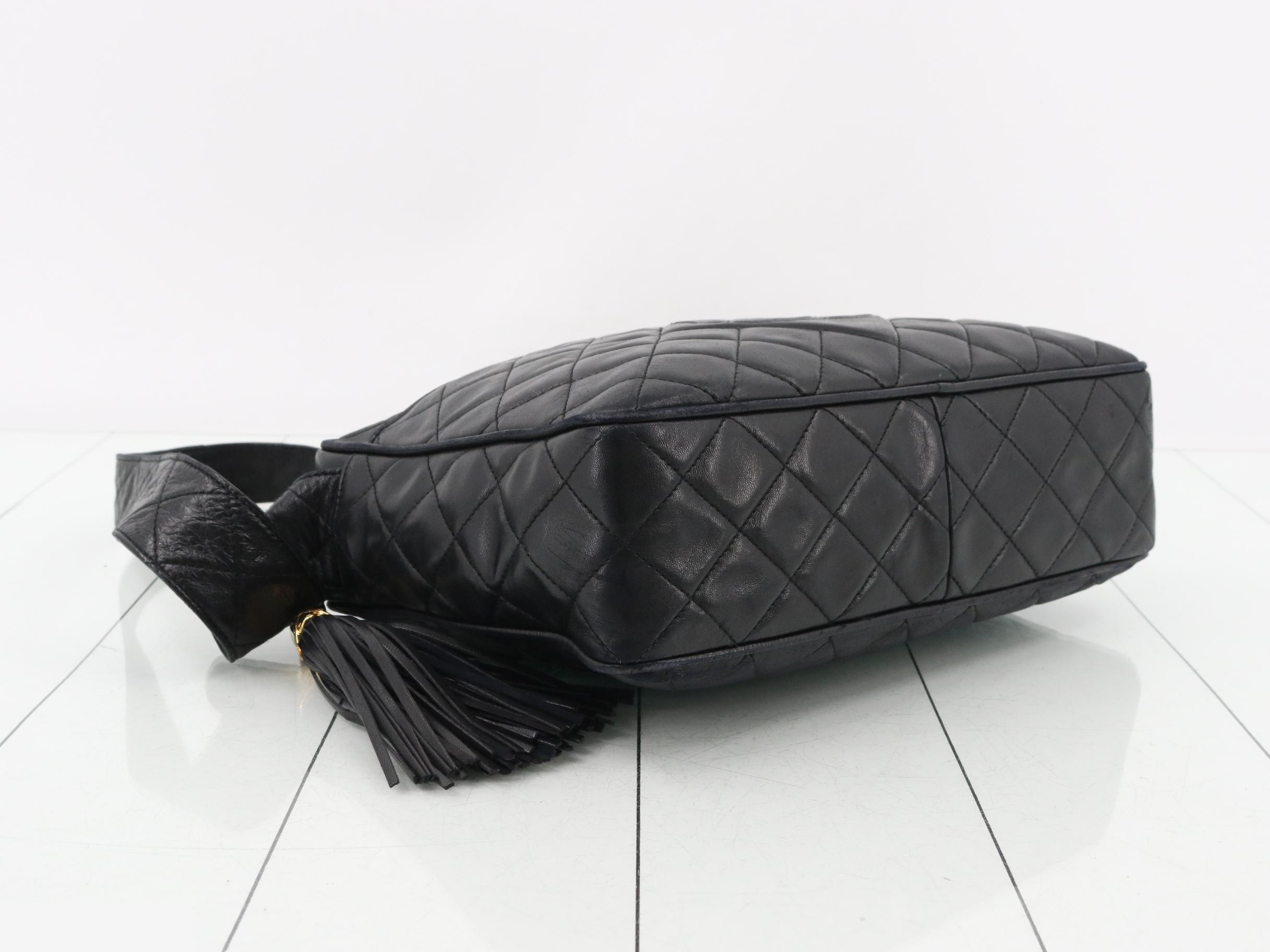 Shoulder bag, Matelassé, lambskin, fringe shoulder bag, model number 2. — view 5