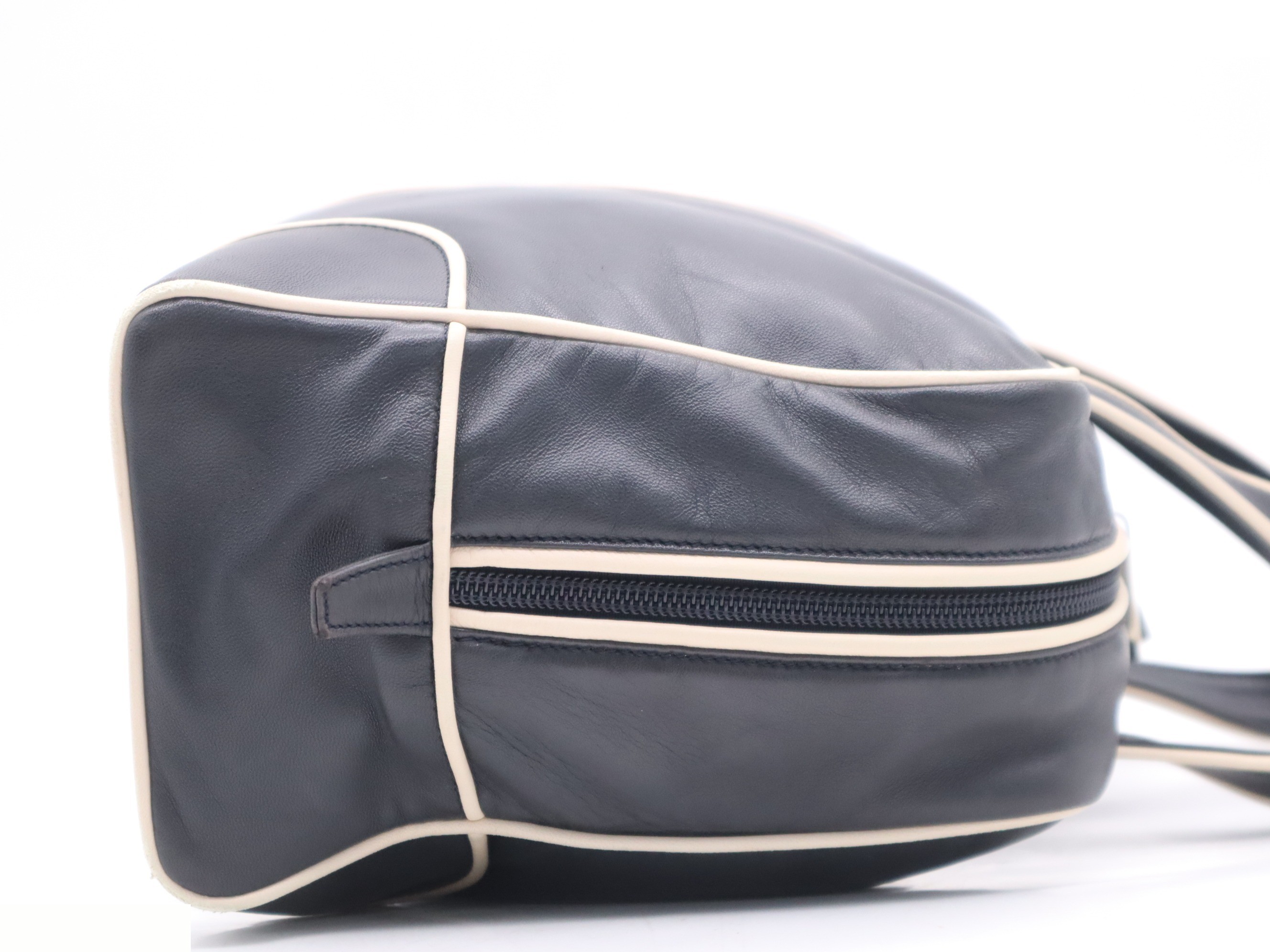 Leather handbag, black and white, silver hardware. — view 5
