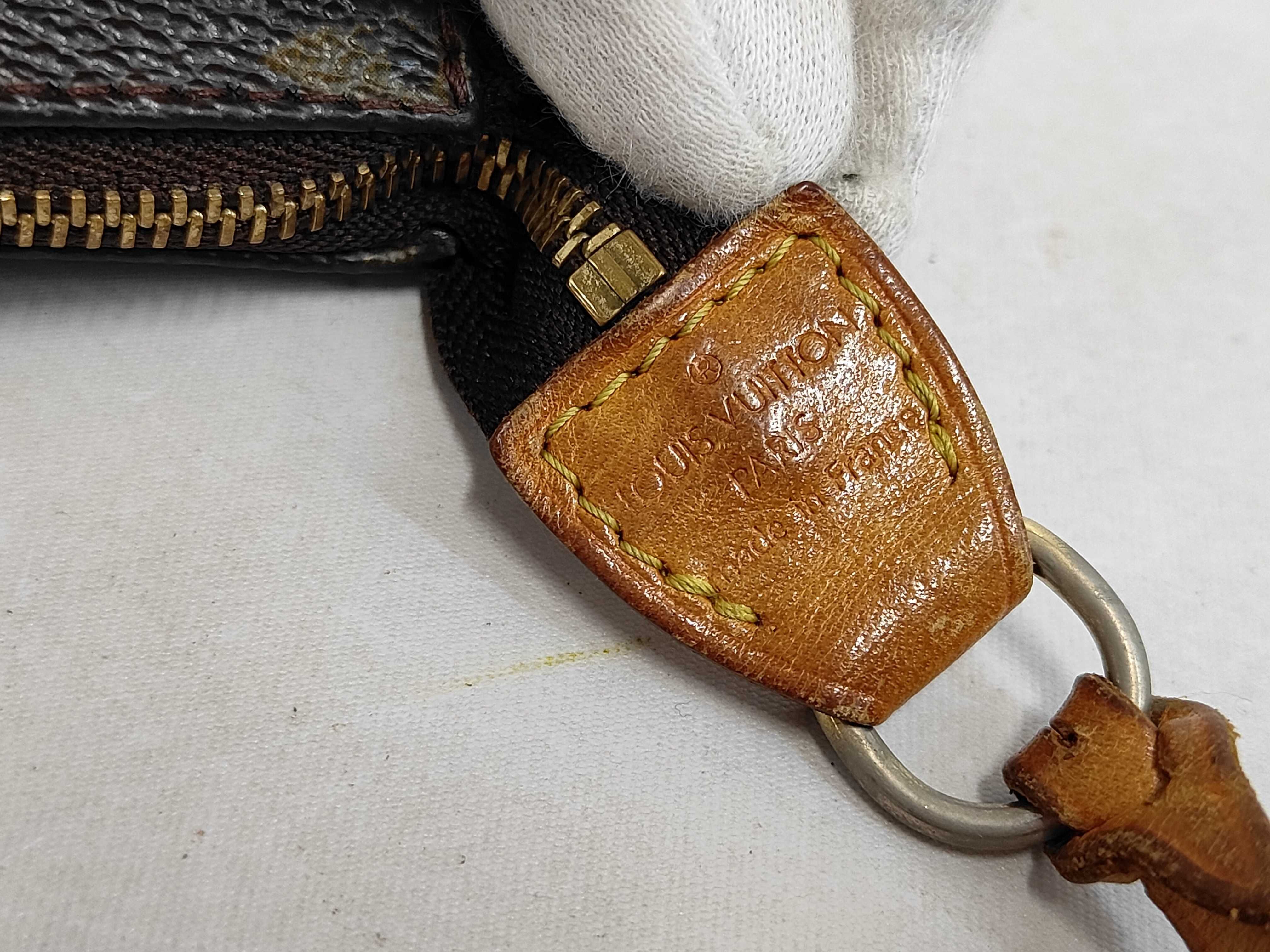Monogram Accessoires Accessory Pouch — view 7