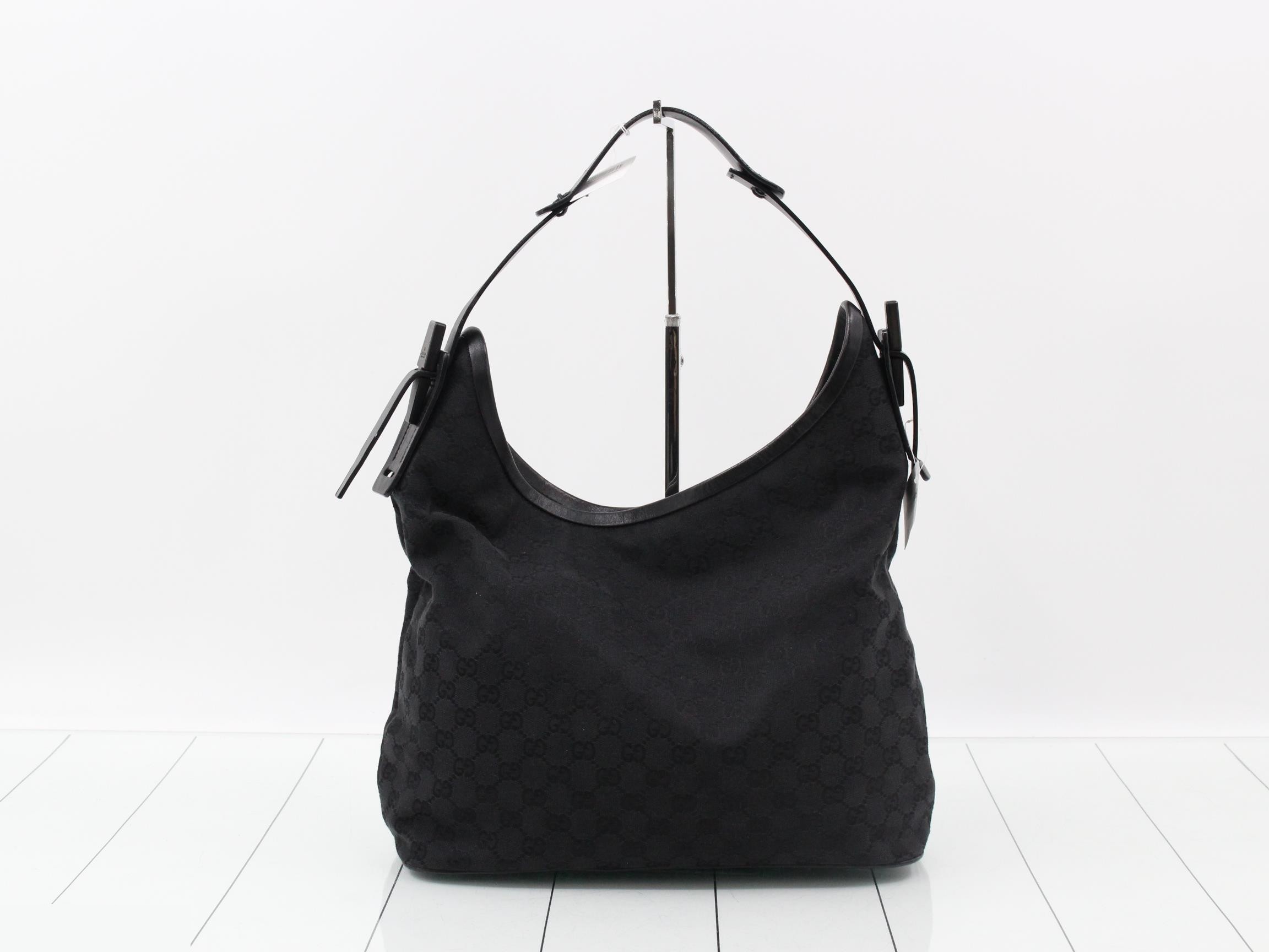 GG Canvas Shoulder Bag — view 2