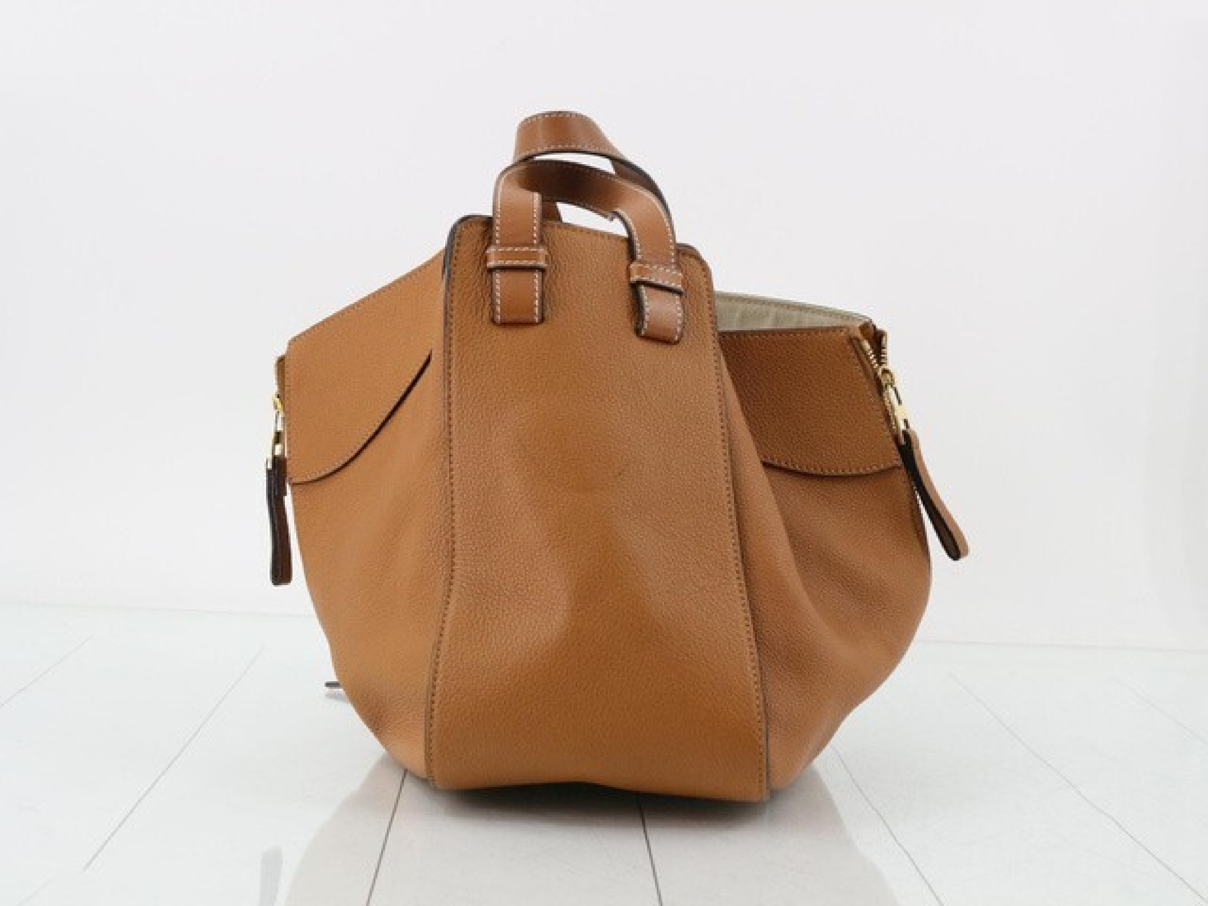 Hammock Leather Handbag Shoulder Bag — view 2