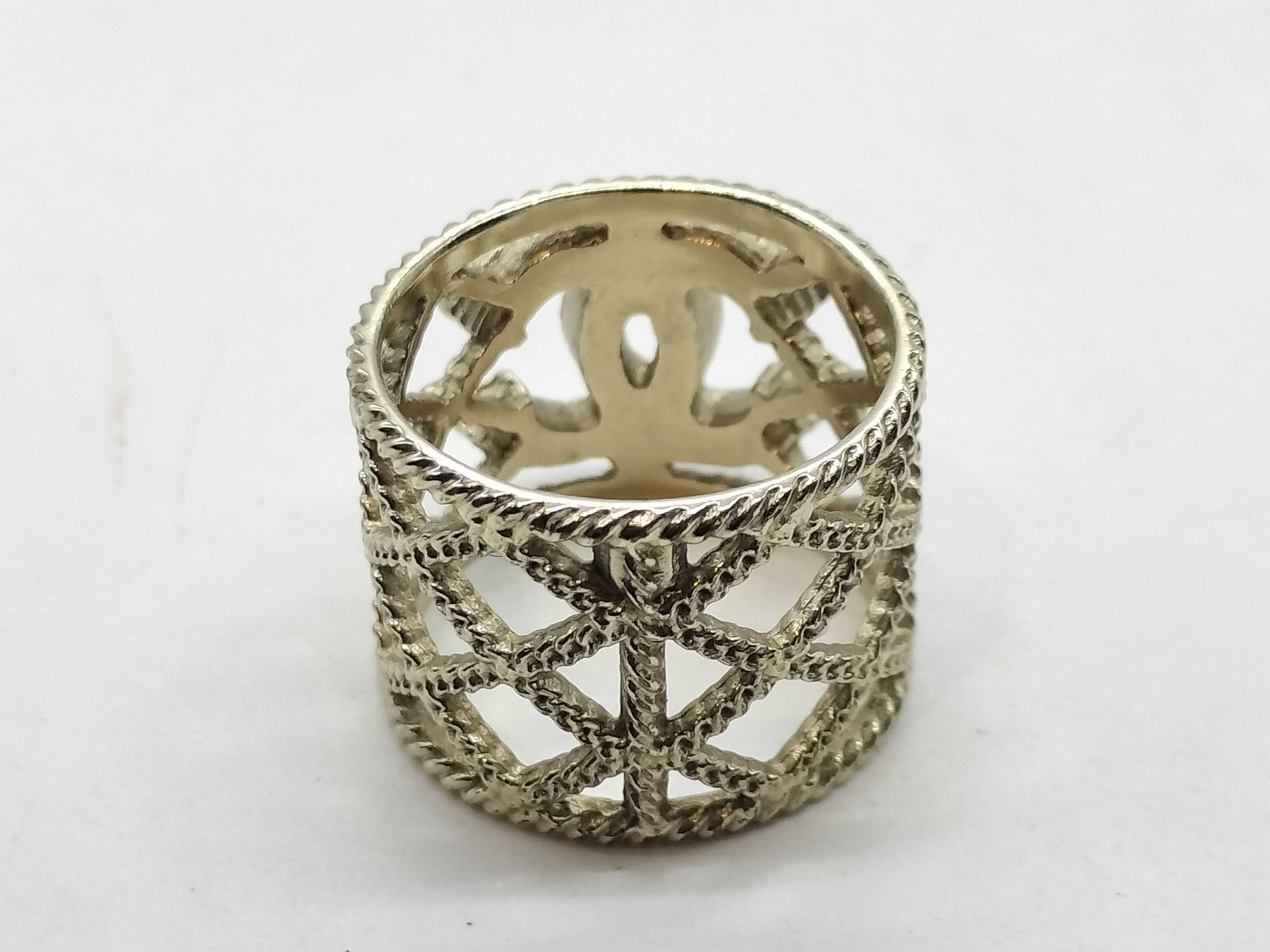 A19 C Ring — view 4