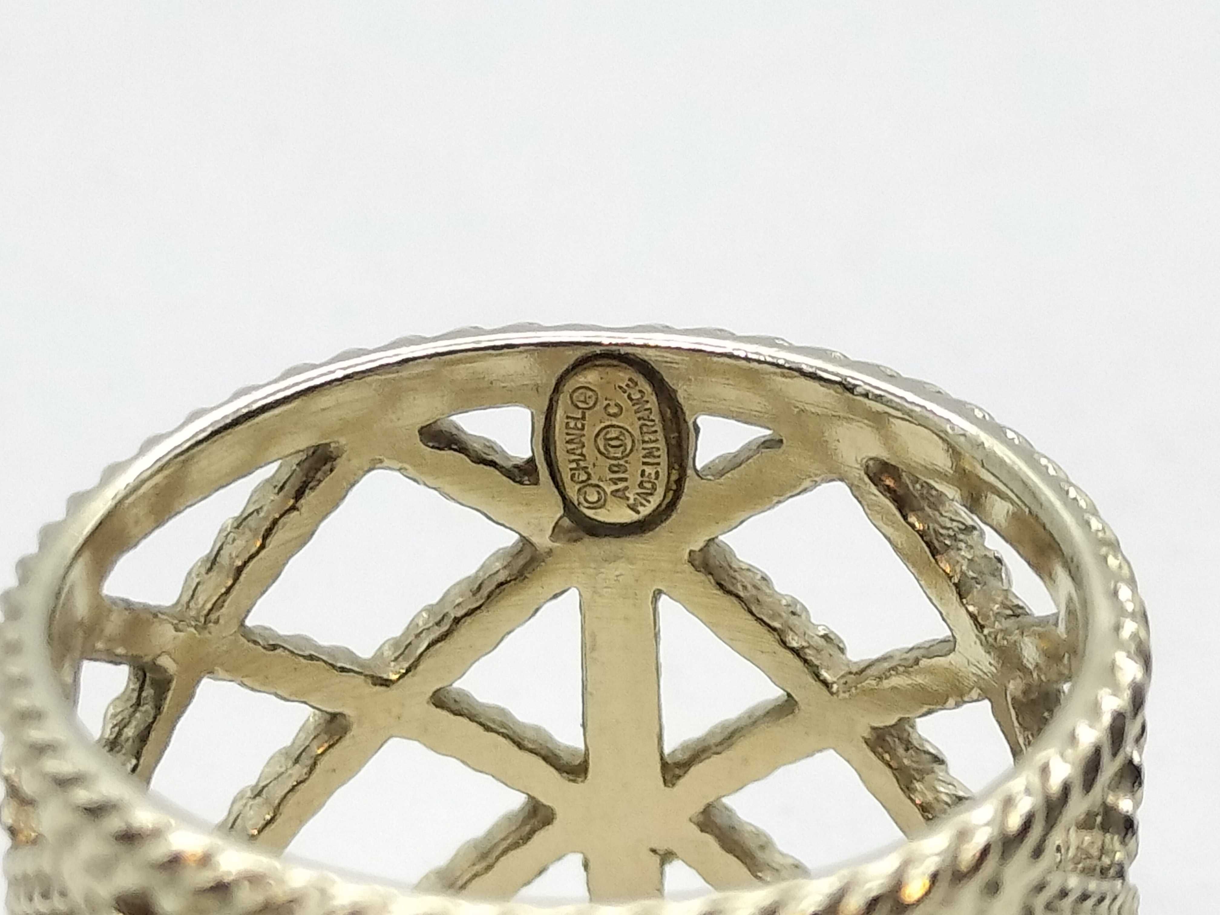 A19 C Ring — view 5