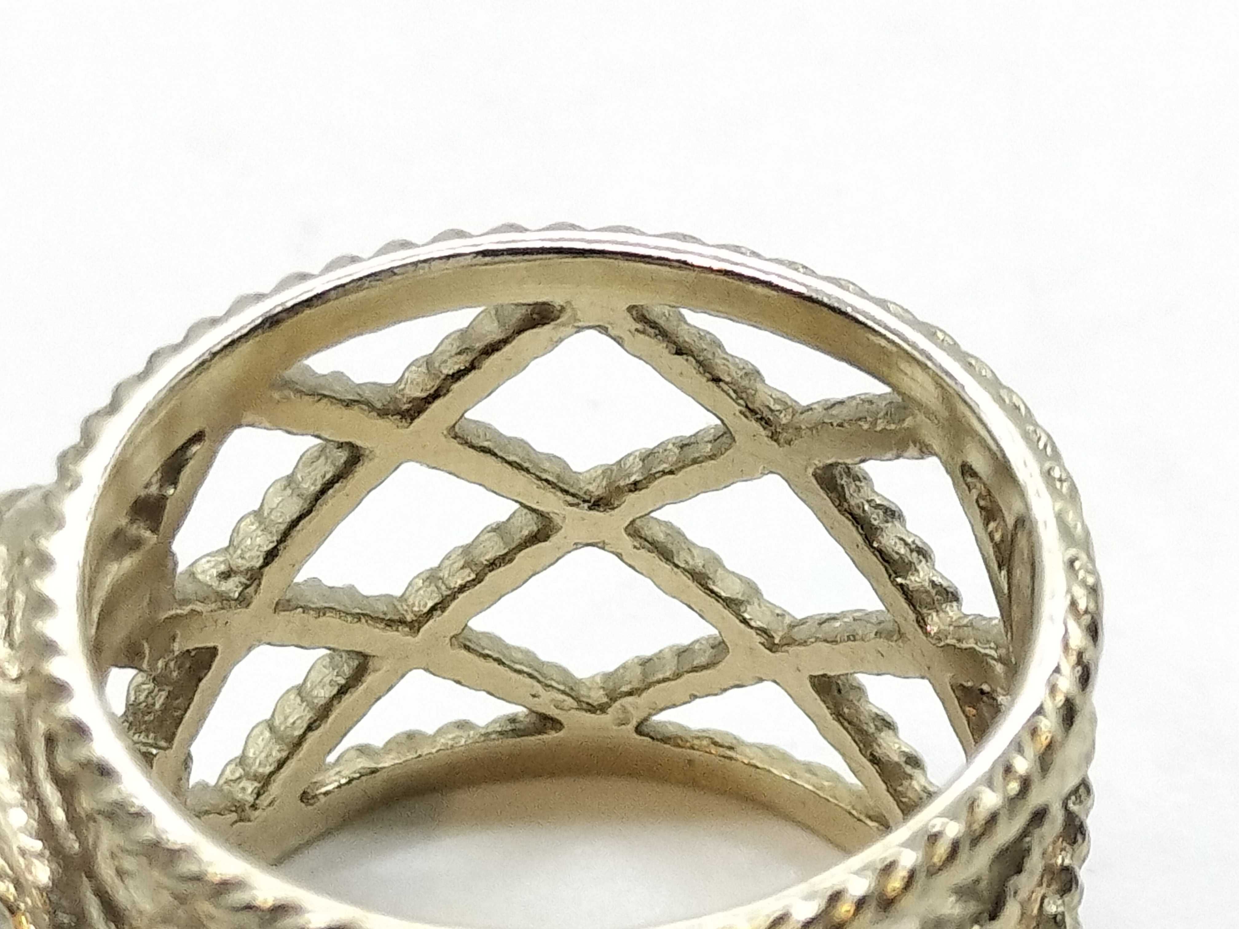 A19 C Ring — view 8
