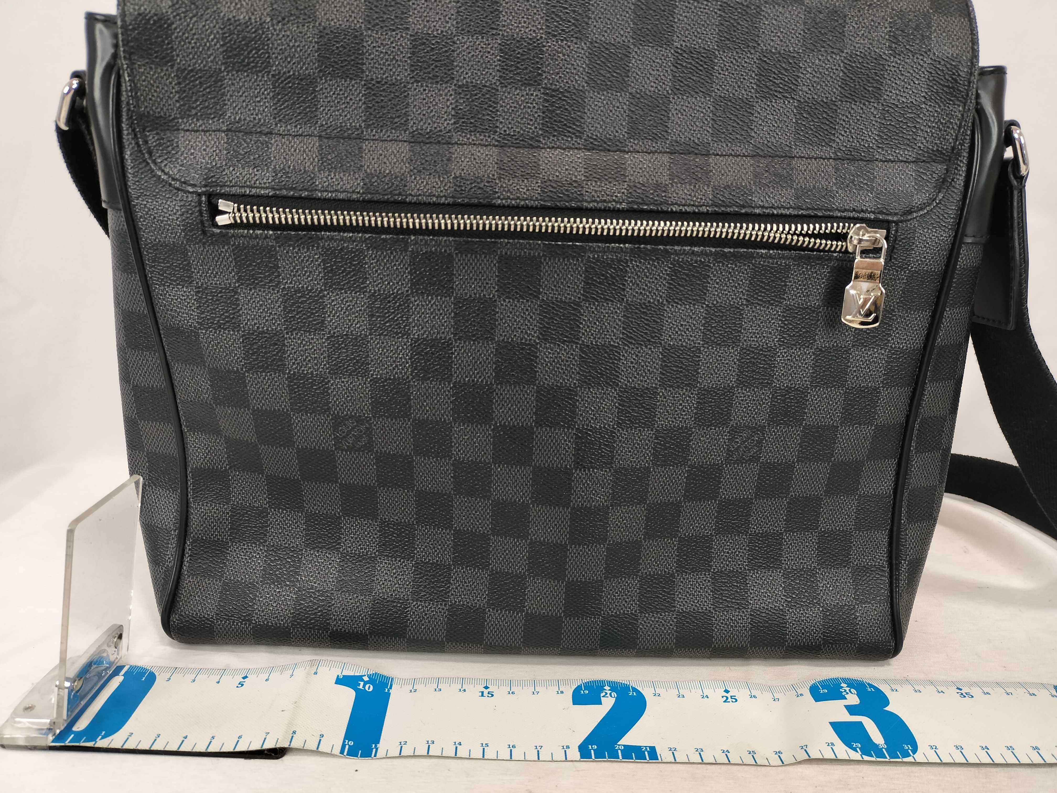 Damier Graphite ID- Damier Graphite Canvas District MM N41272#CA4107 Shoulder Bag — view 2