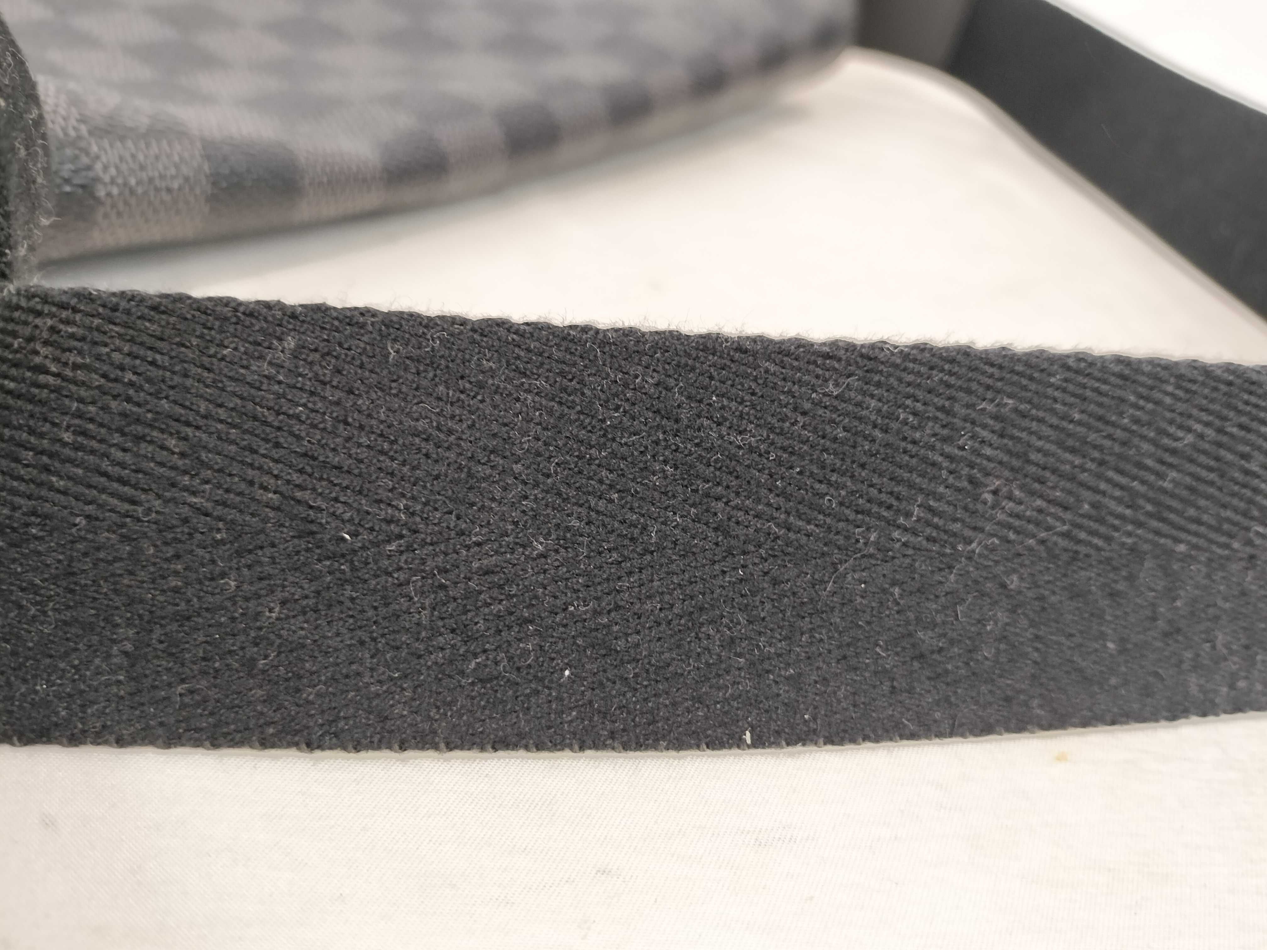 Damier Graphite ID- Damier Graphite Canvas District MM N41272#CA4107 Shoulder Bag — view 4