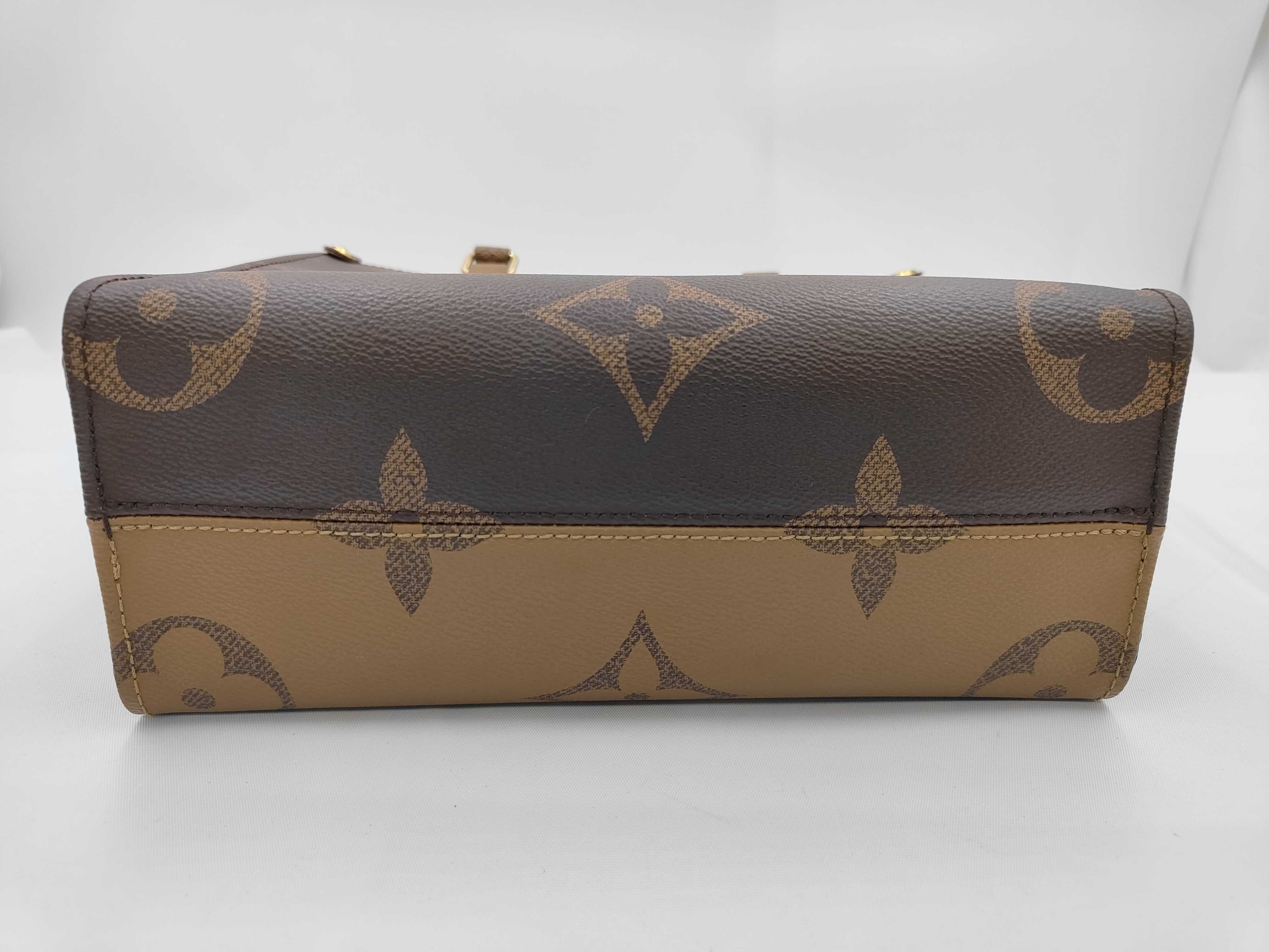 Monogram Giant Reverse OnTheGo PM M46373 RFID Handbag — view 5