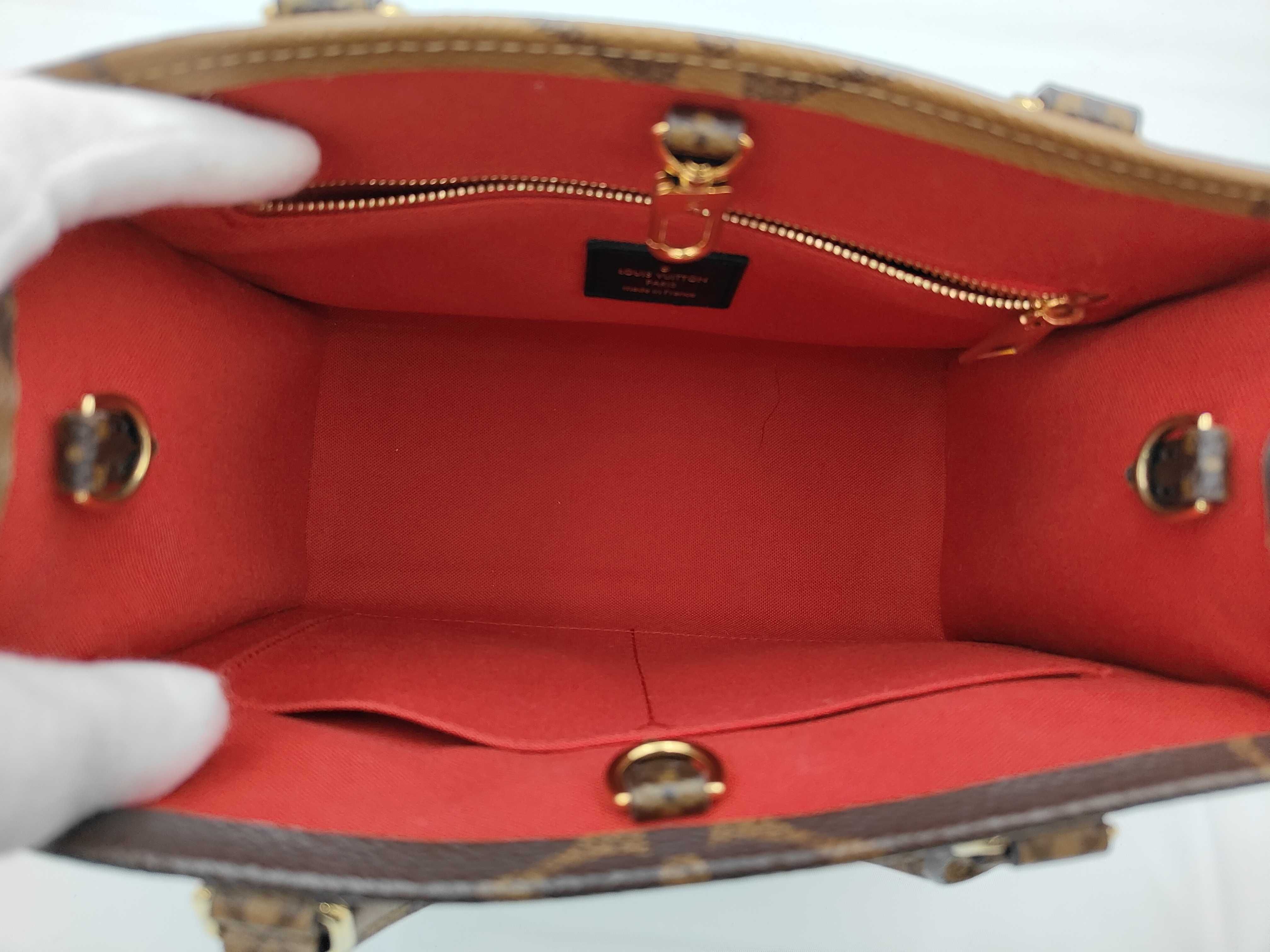 Monogram Giant Reverse OnTheGo PM M46373 RFID Handbag — view 8