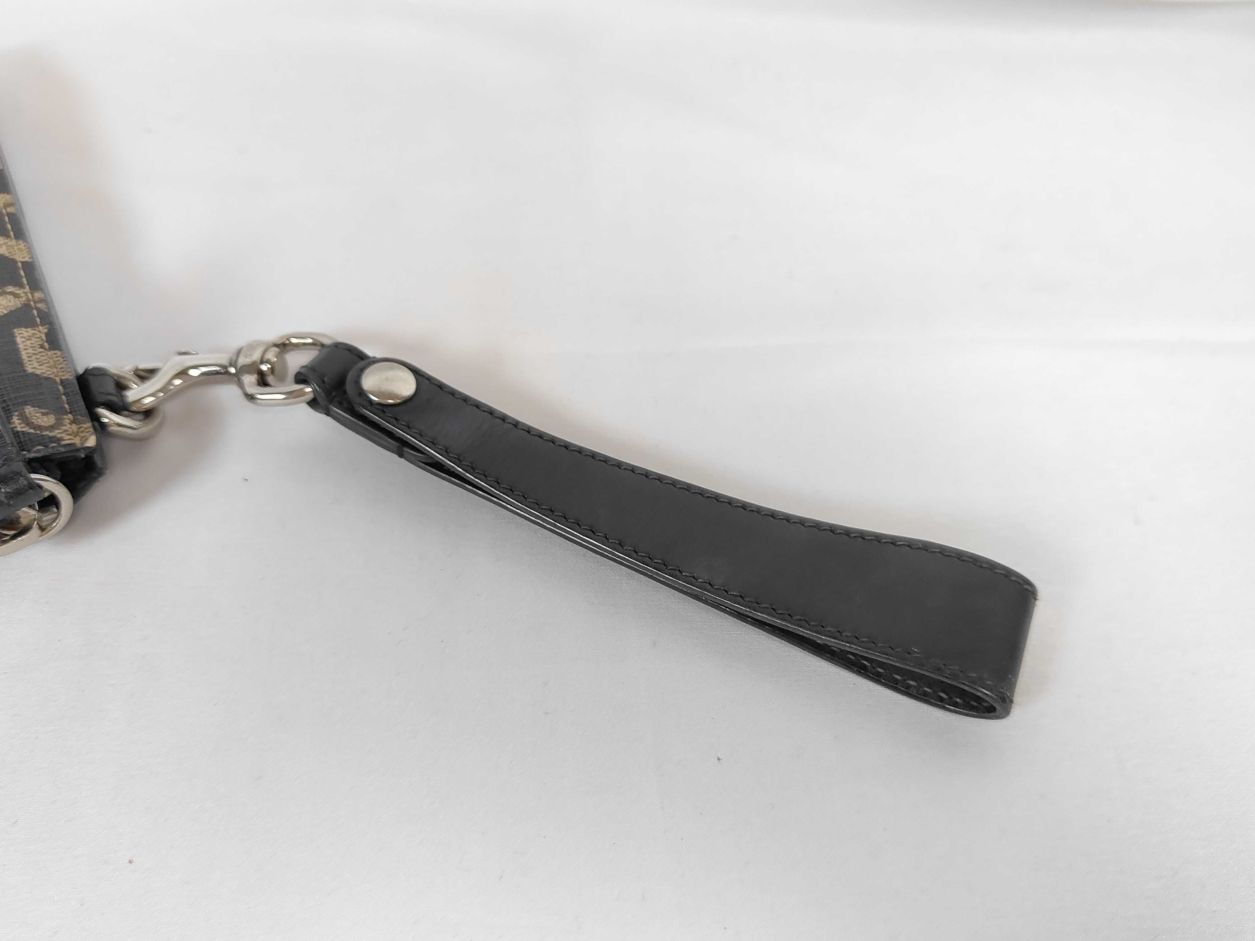 clutch bag — view 3