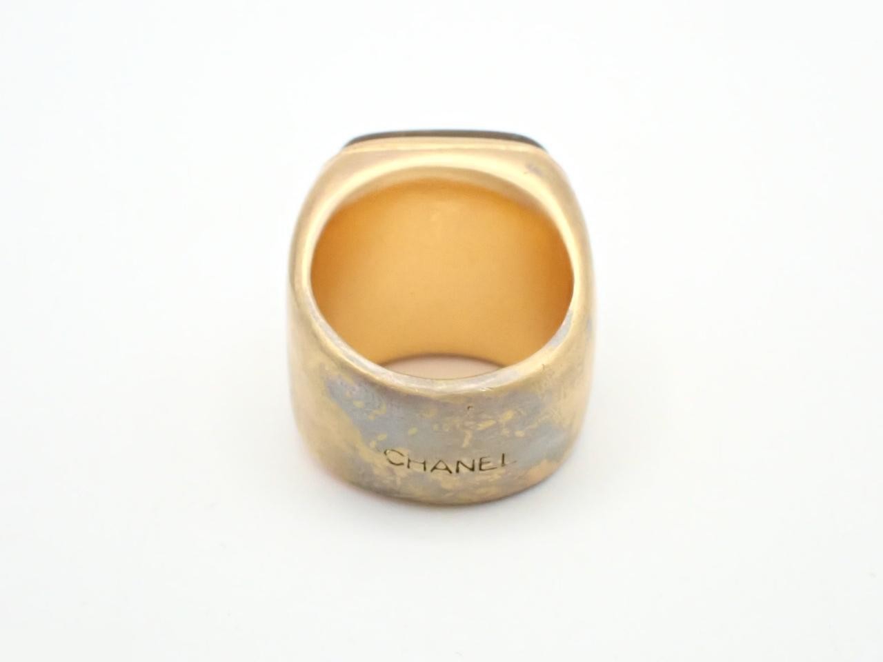Vintage Classic Ring, Size #11 — view 2