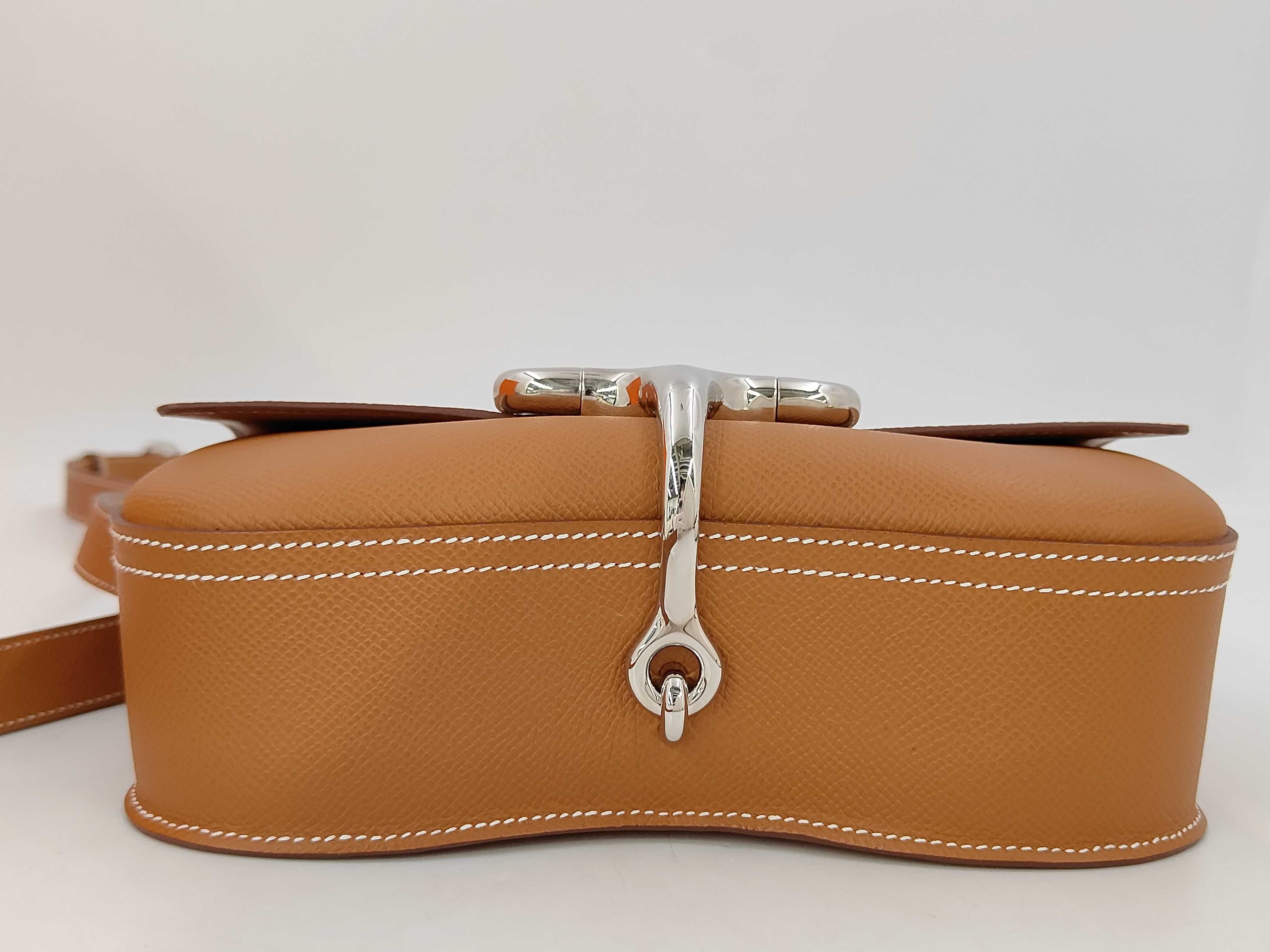 Della Cavalleria Elan Shoulder Bag, Gold/Silver Hardware, Epsom Leather, G Stamp (2026), Accessories: Box, Dust Bag. — view 4