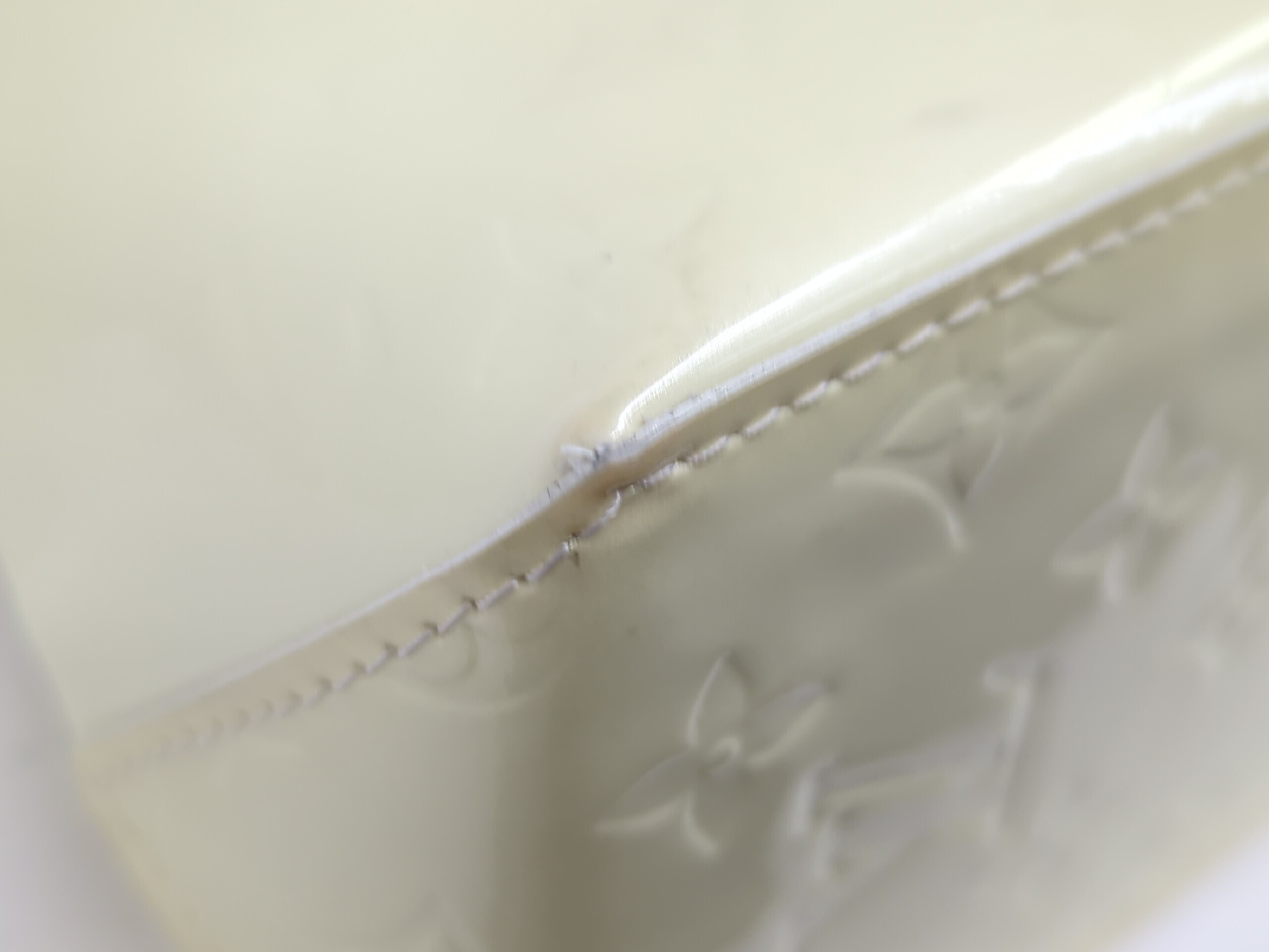 Vernis Lead PM Handbag — view 3