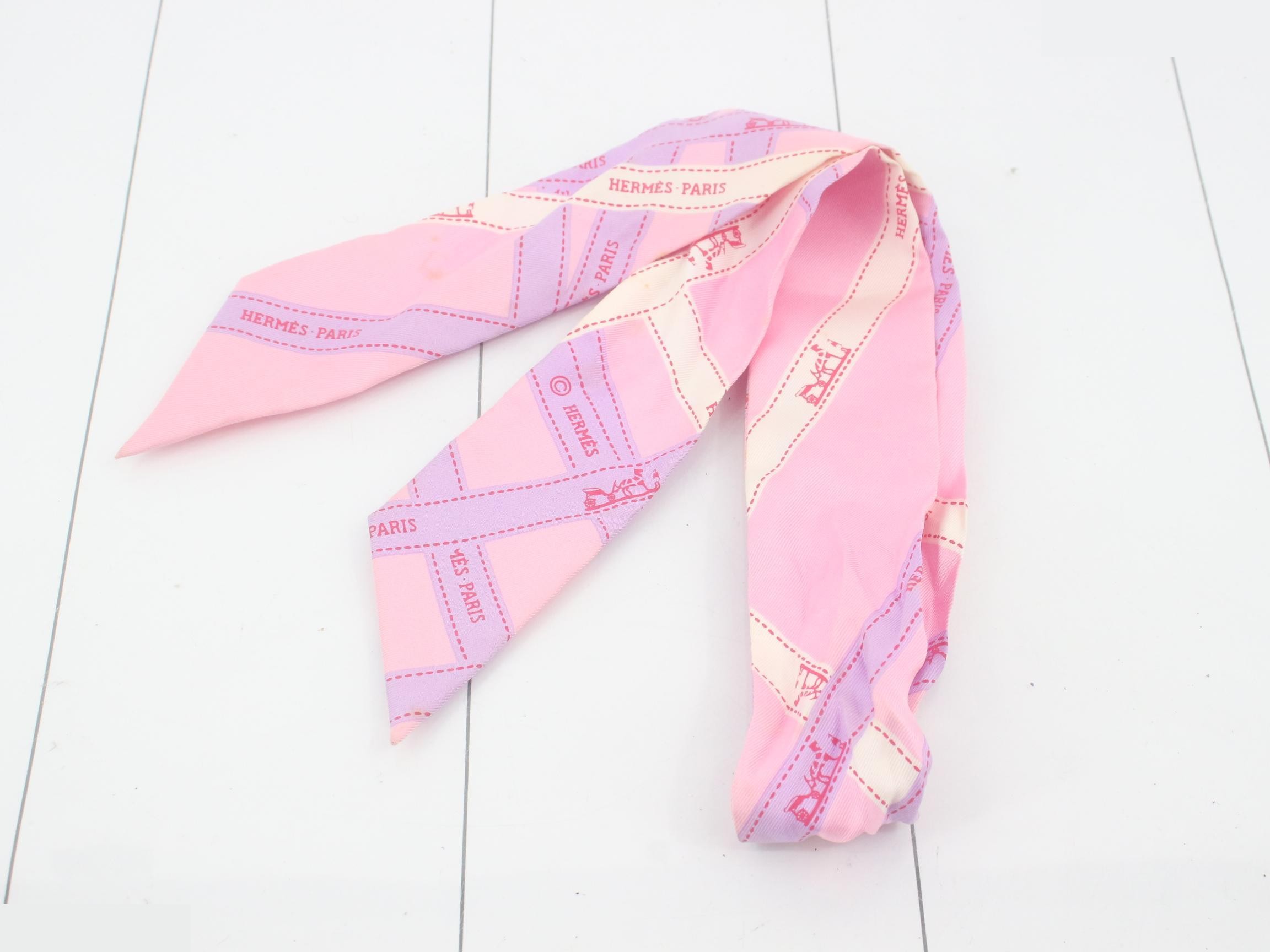 scarf — view 2