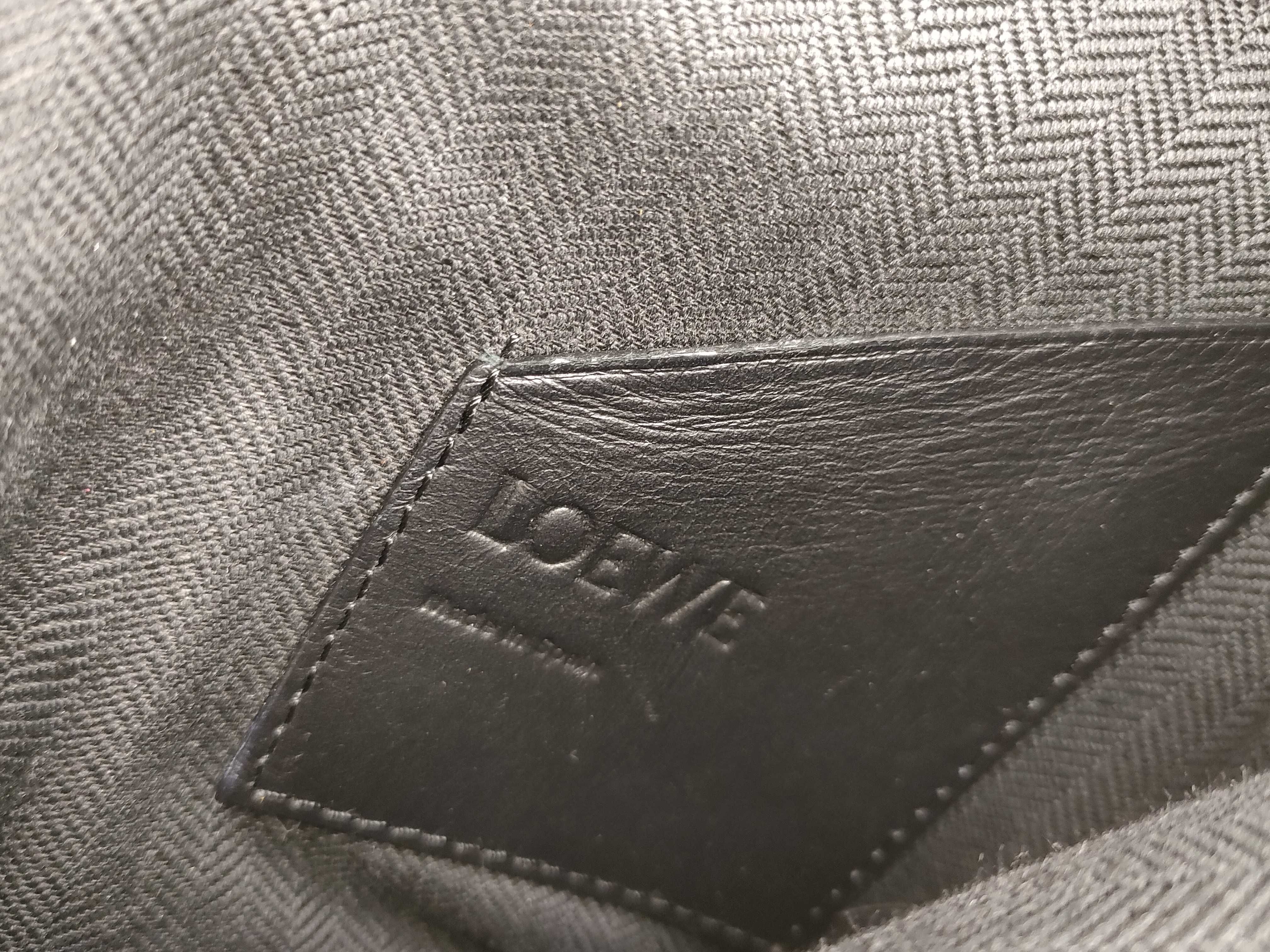 Anagram Vertical T-Pocket Leather Body Bag Shoulder Bag — view 11