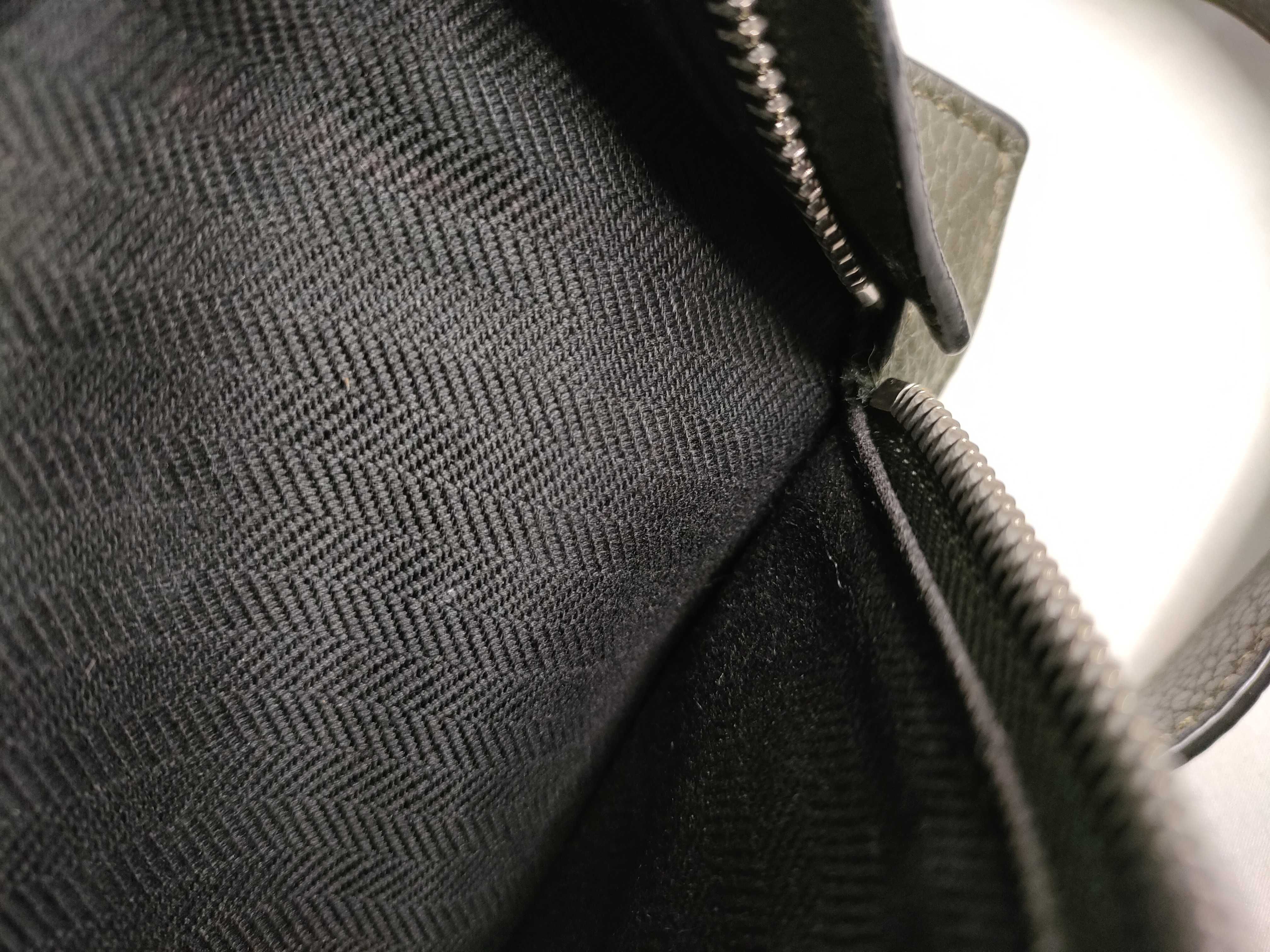 Anagram Vertical T-Pocket Leather Body Bag Shoulder Bag — view 9