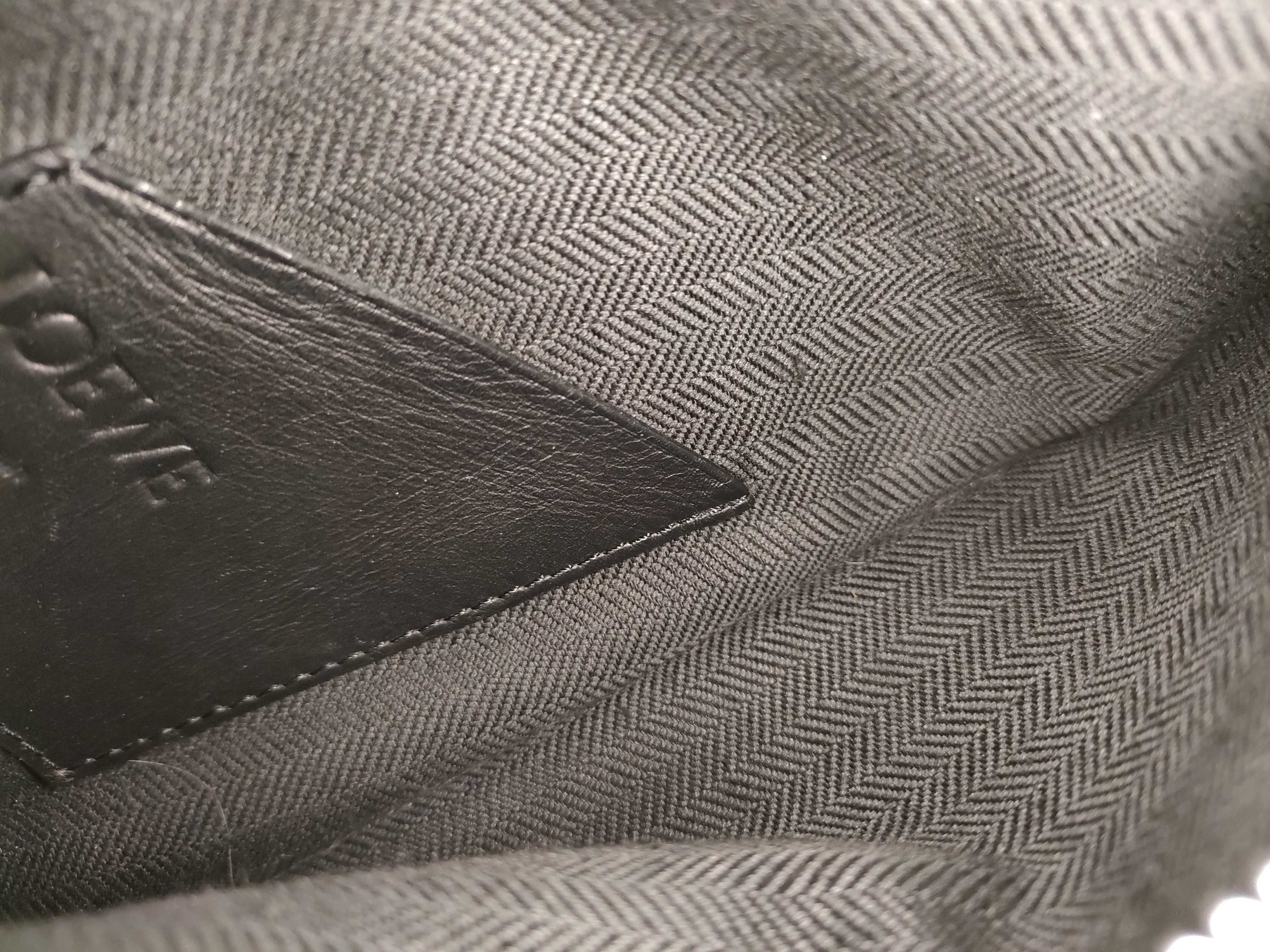 Anagram Vertical T-Pocket Leather Body Bag Shoulder Bag — view 10