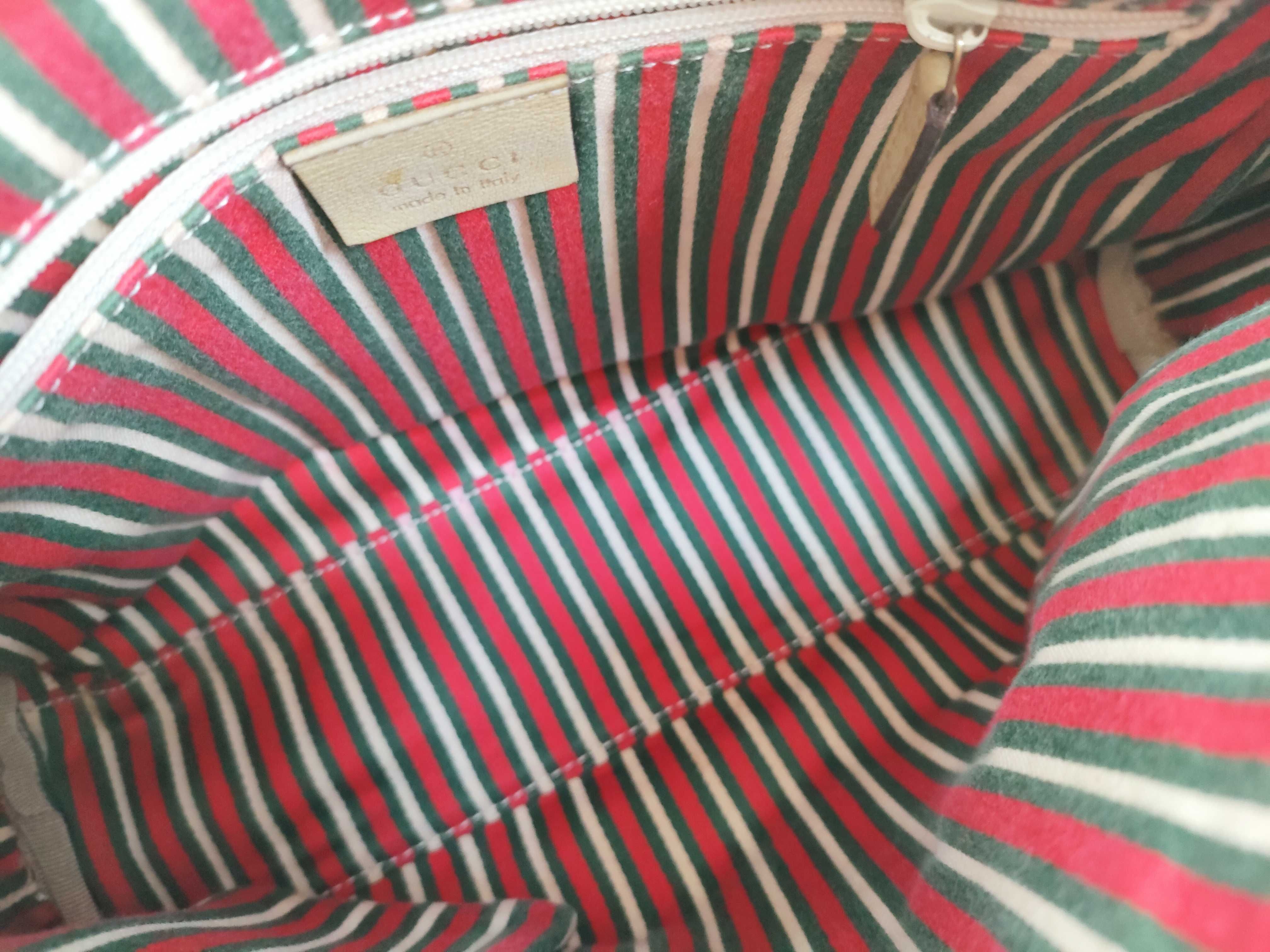 GG Canvas Boston Bag — view 11