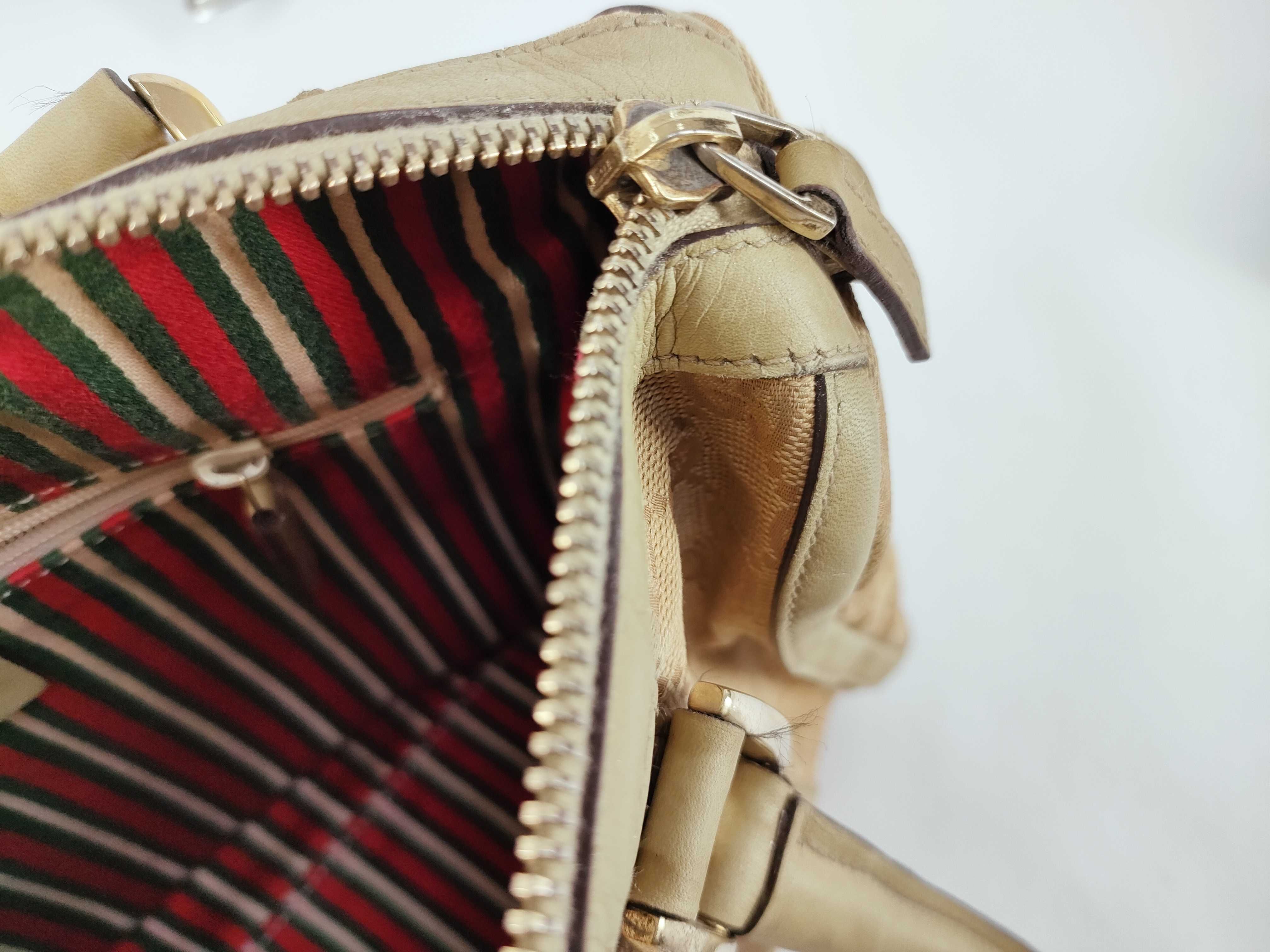 GG Canvas Boston Bag — view 9