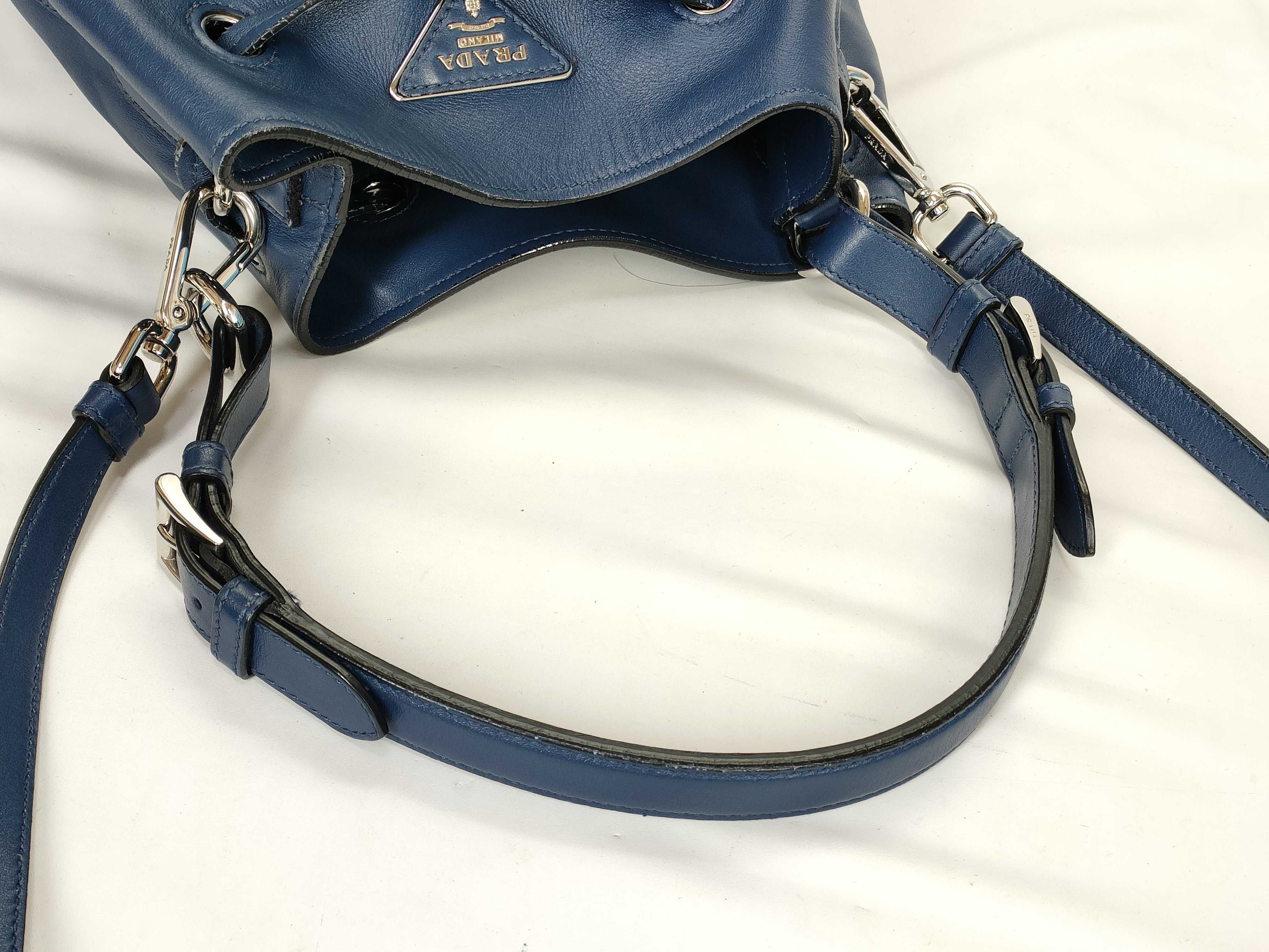 2-way drawstring shoulder bag — view 3