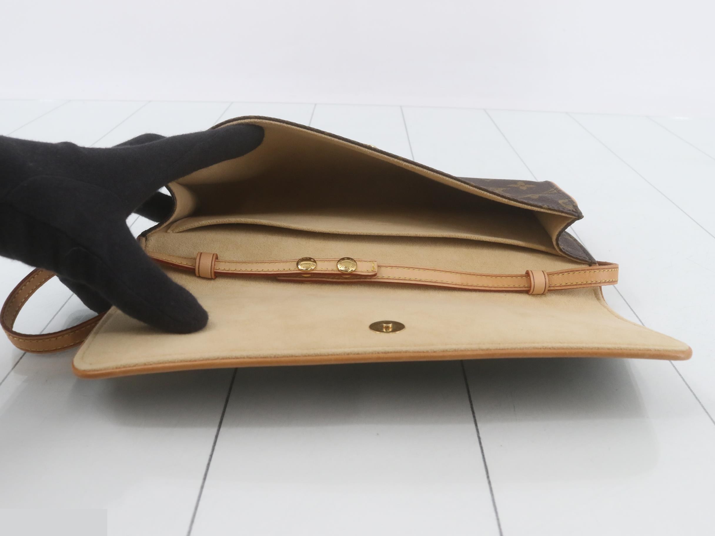 Pochette Twin GM Shoulder Pouch — view 4