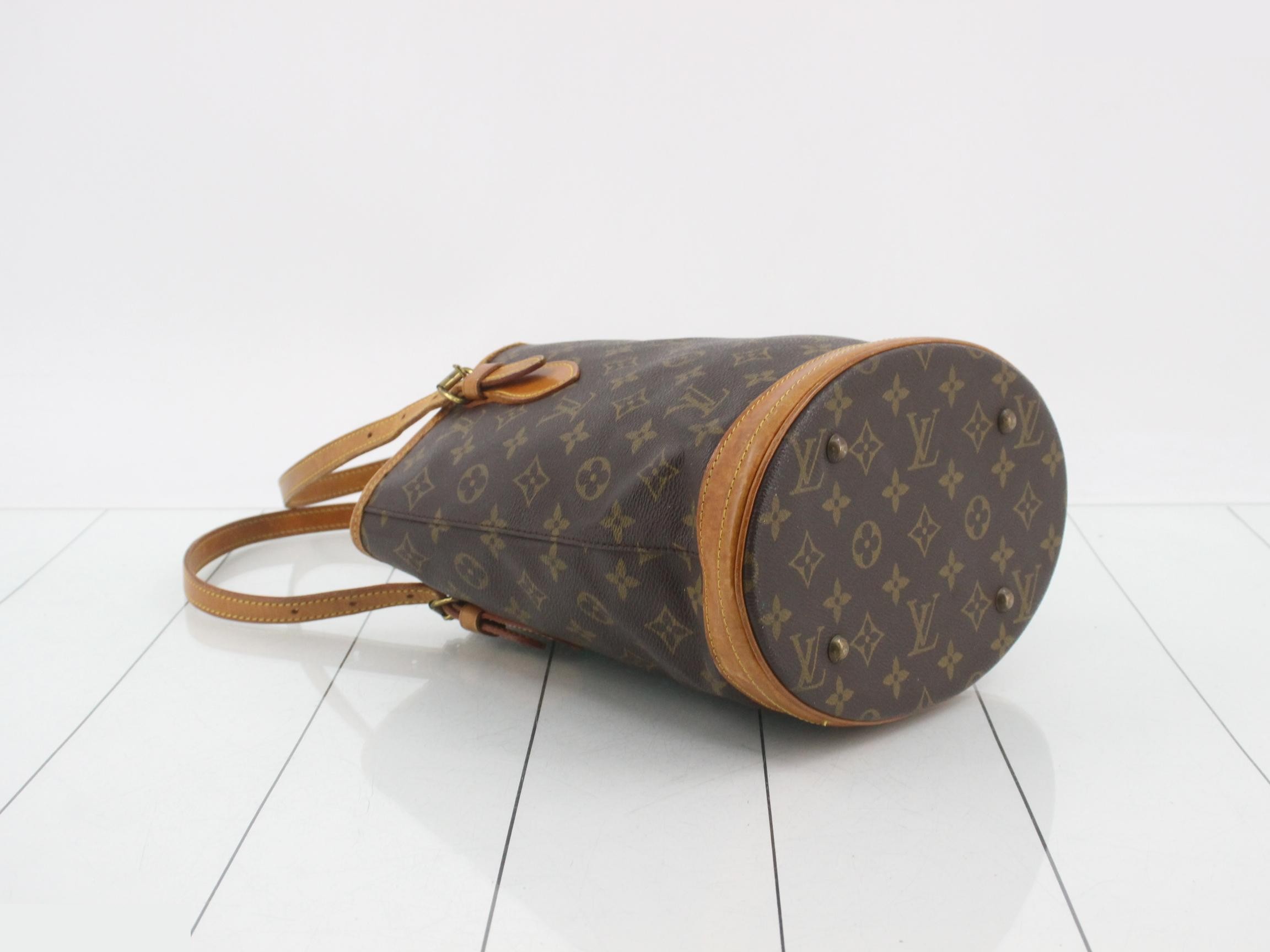 Bucket PM Monogram Tote Bag — view 5