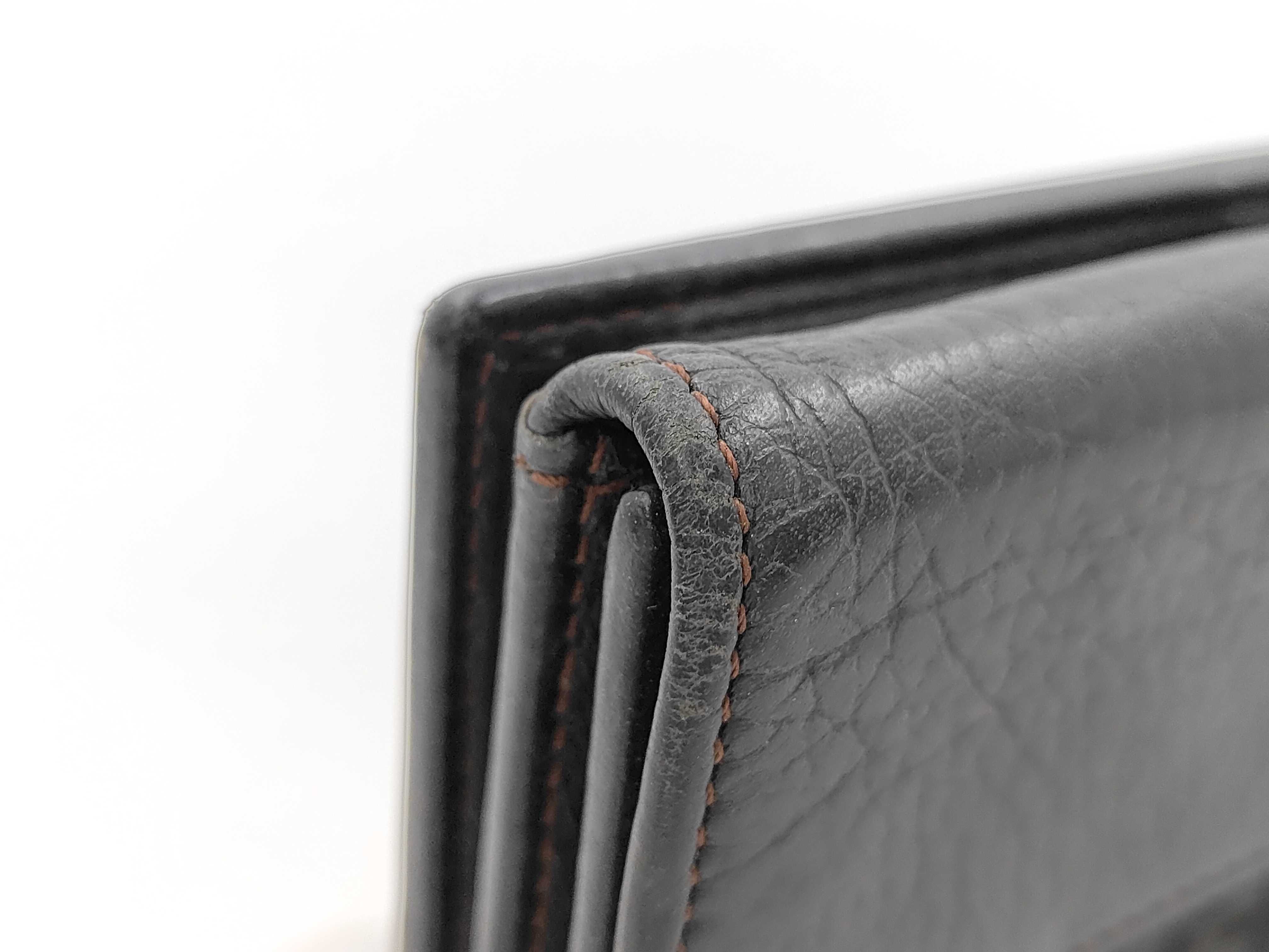 wallets (2 items) — view 6