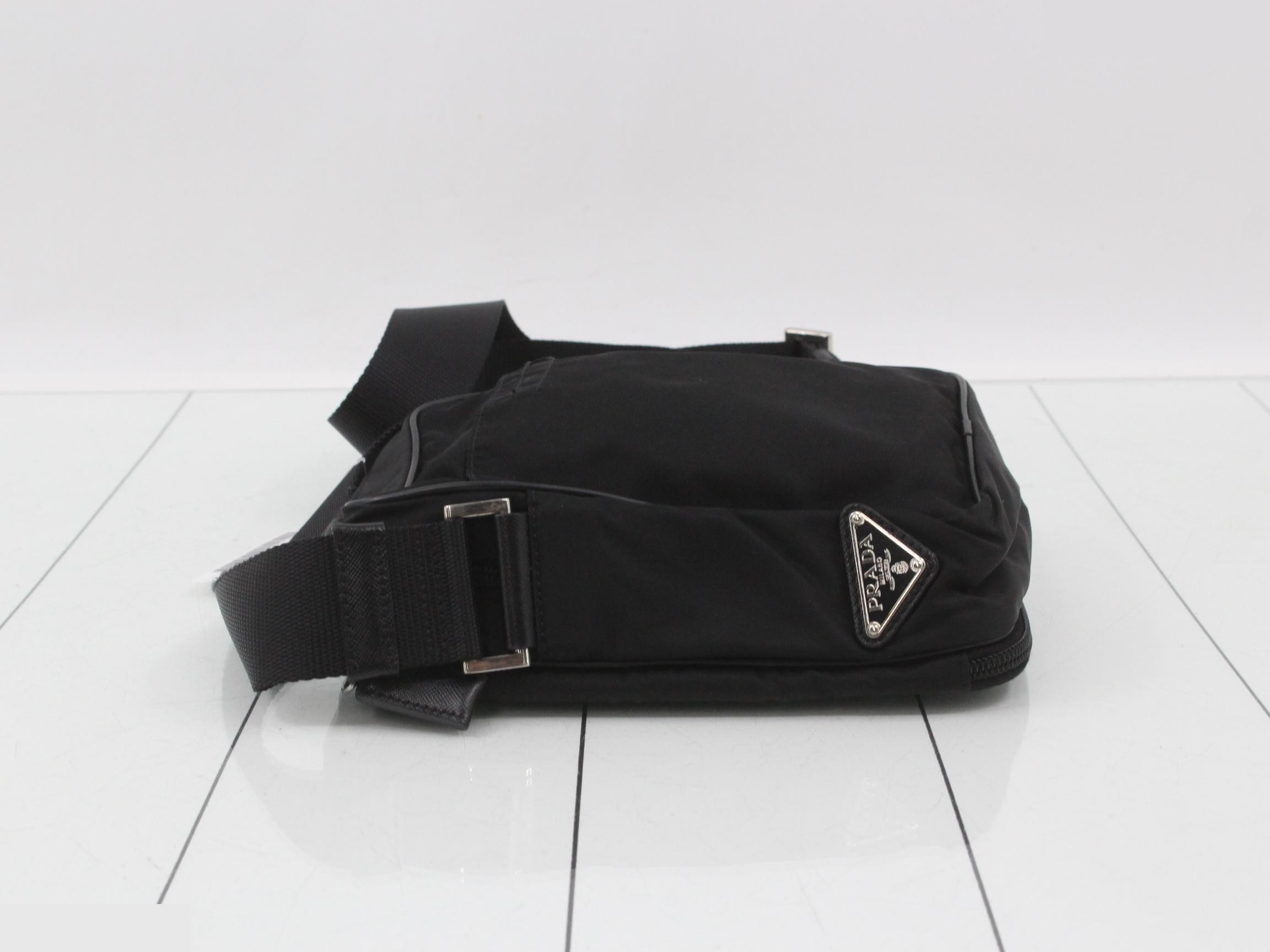 Nylon Shoulder Bag V405 — view 4