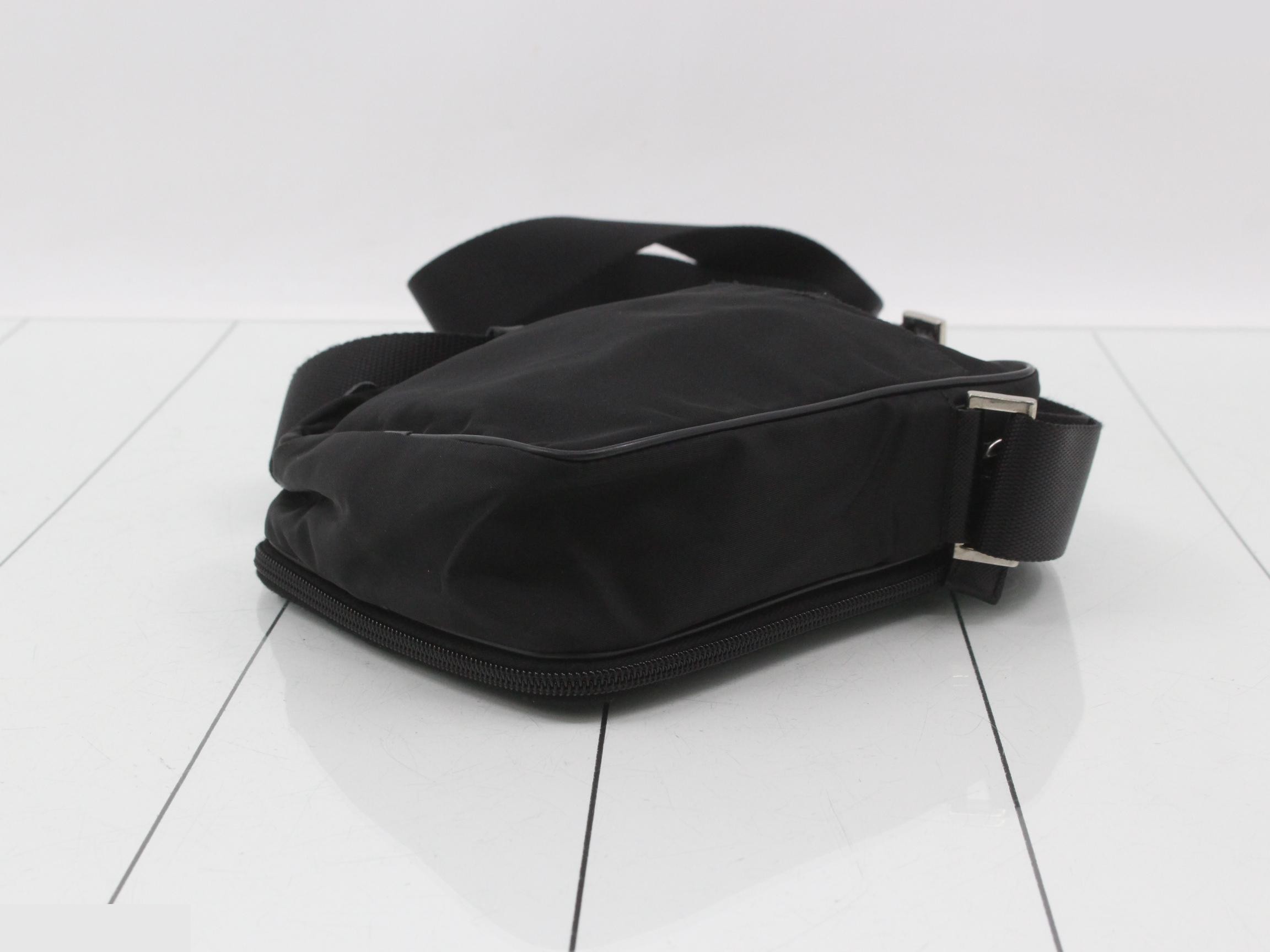 Nylon Shoulder Bag V405 — view 6