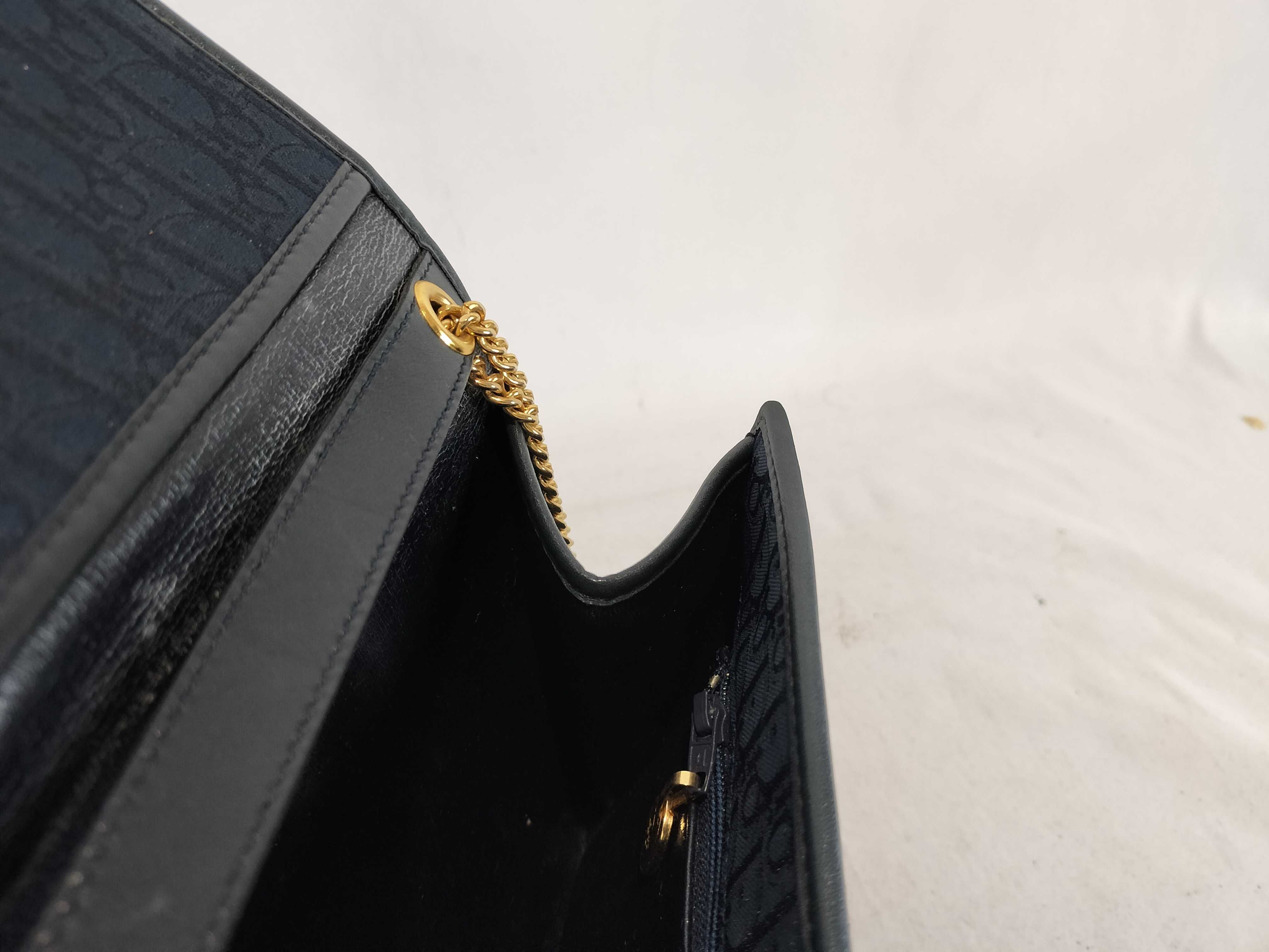 Trotter Push-Lock Chain Handbag — view 12