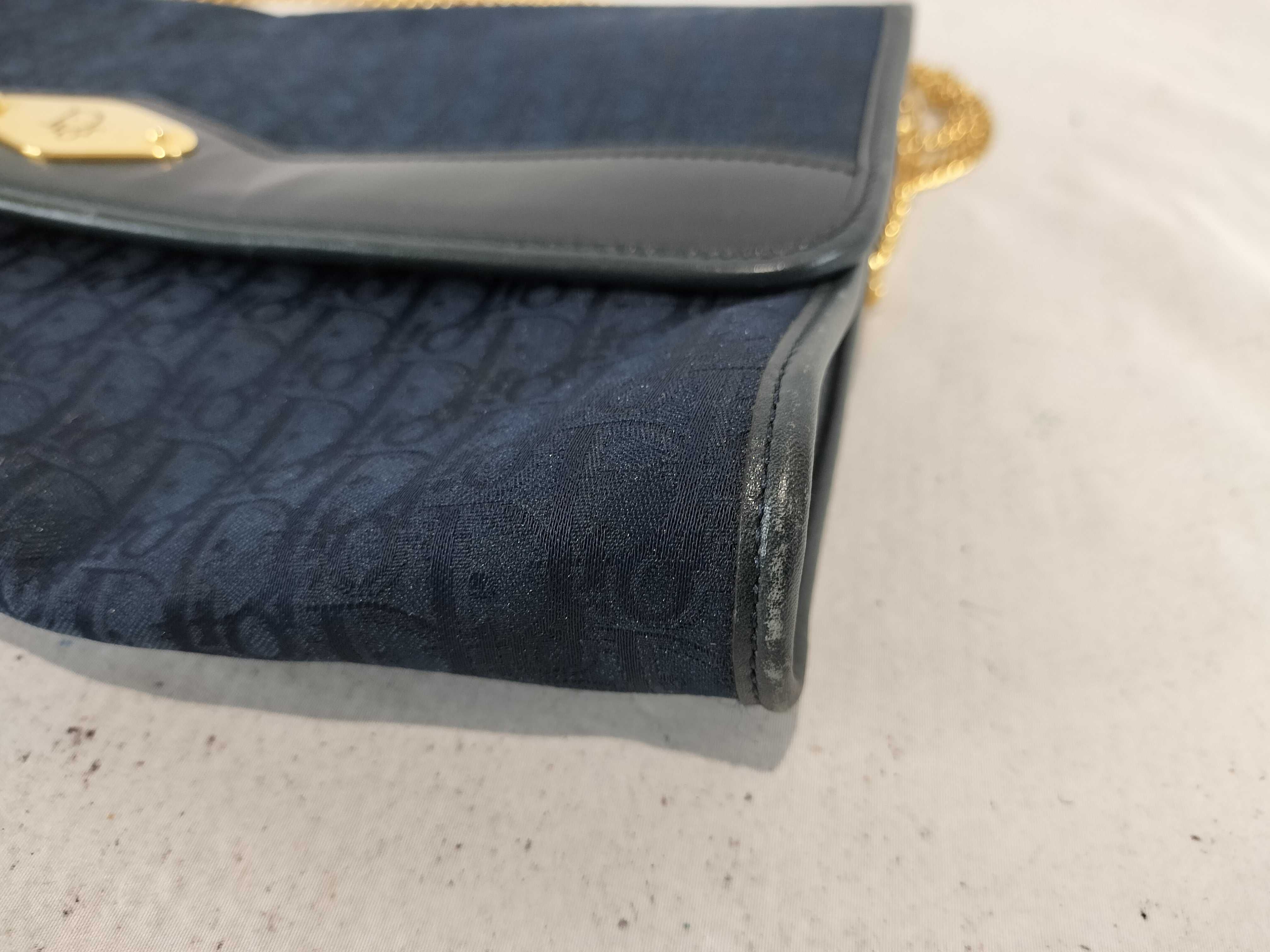 Trotter Push-Lock Chain Handbag — view 7