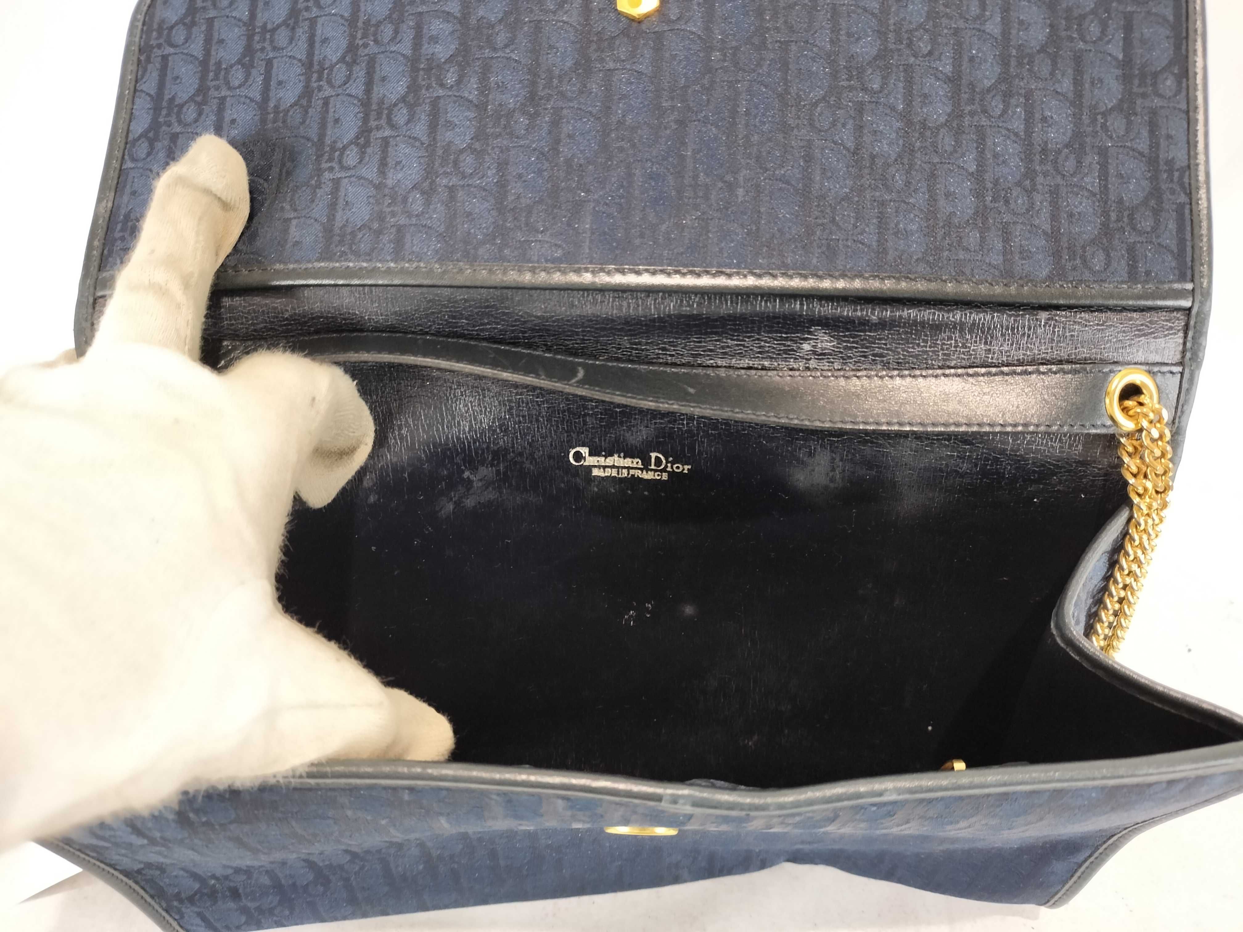 Trotter Push-Lock Chain Handbag — view 10