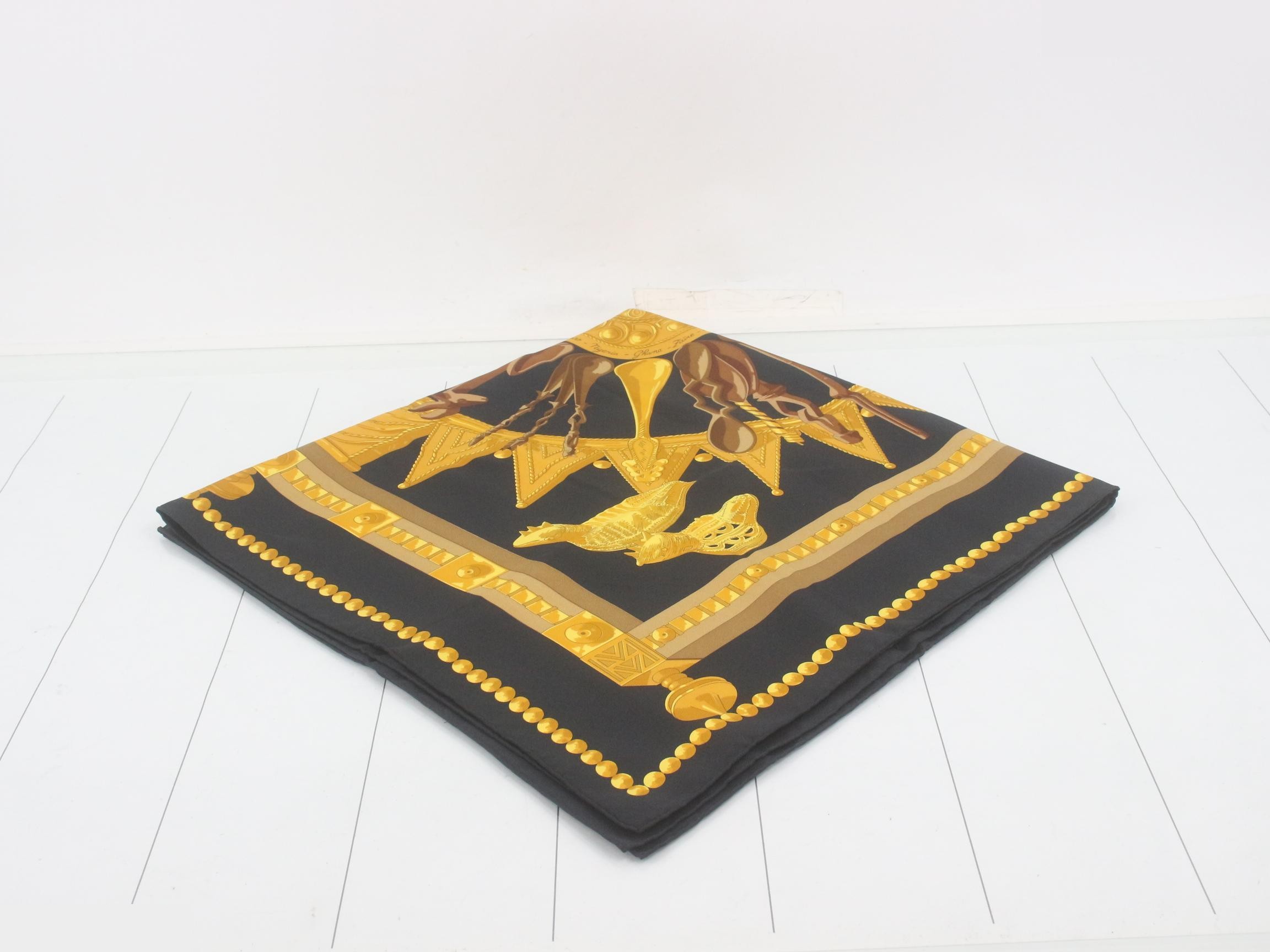 Carre 90 scarf, with tag. — view 2