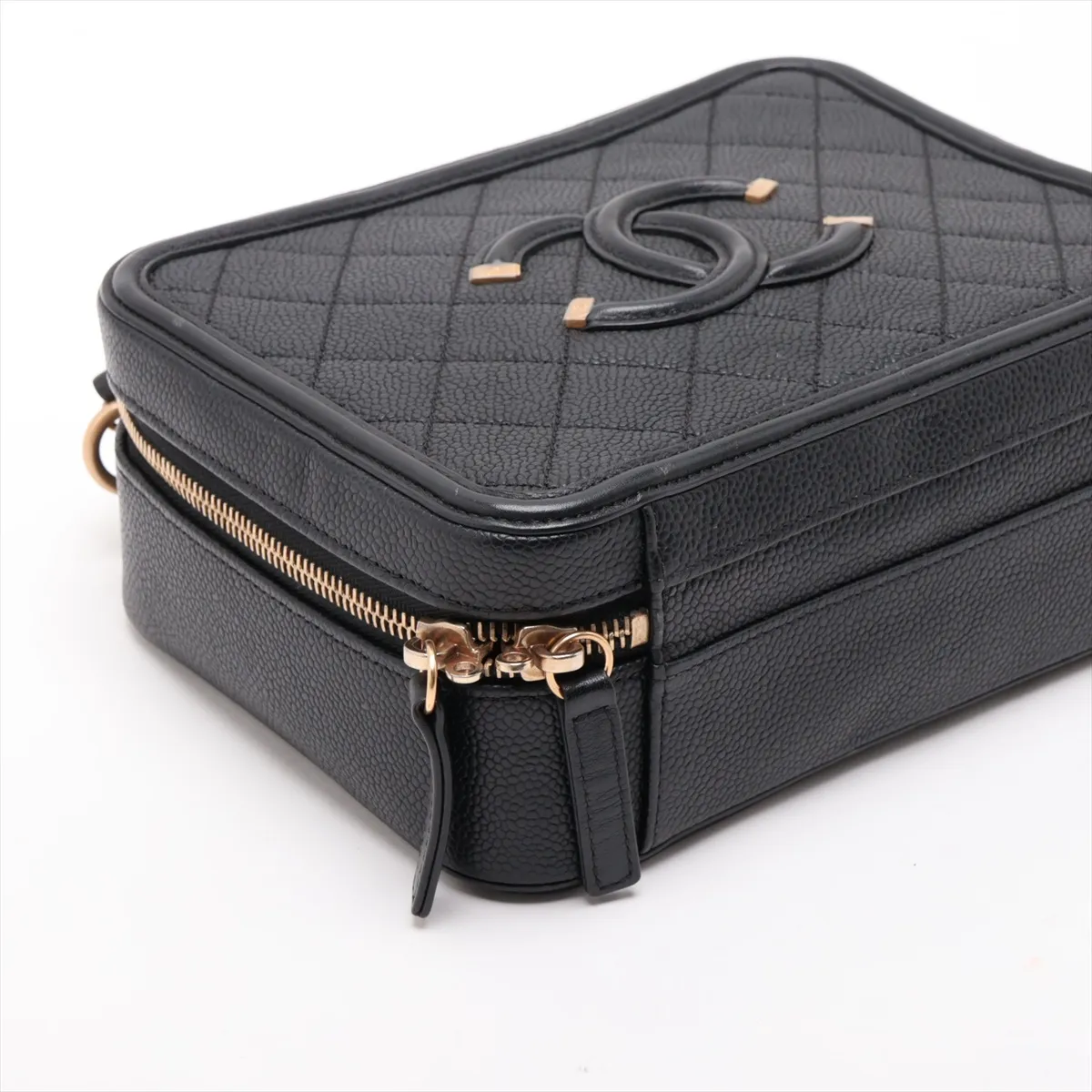 CC Filigree Caviar Skin Chain Shoulder Bag, Black with Gold Hardware, 24867338, serial number in the 24 range. — view 4