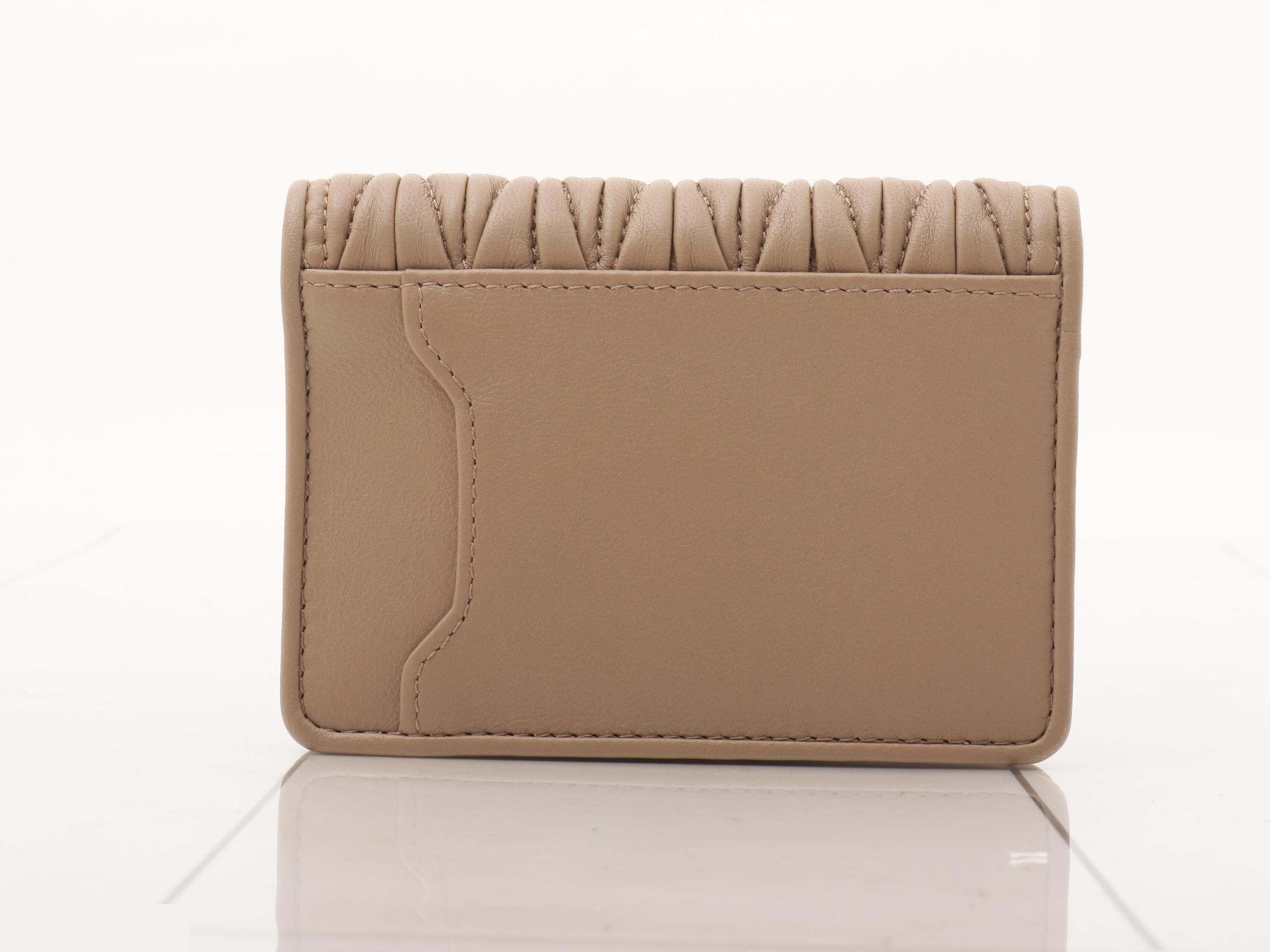 Matelassé (Business card holder 5MC103 IC chip) — view 2