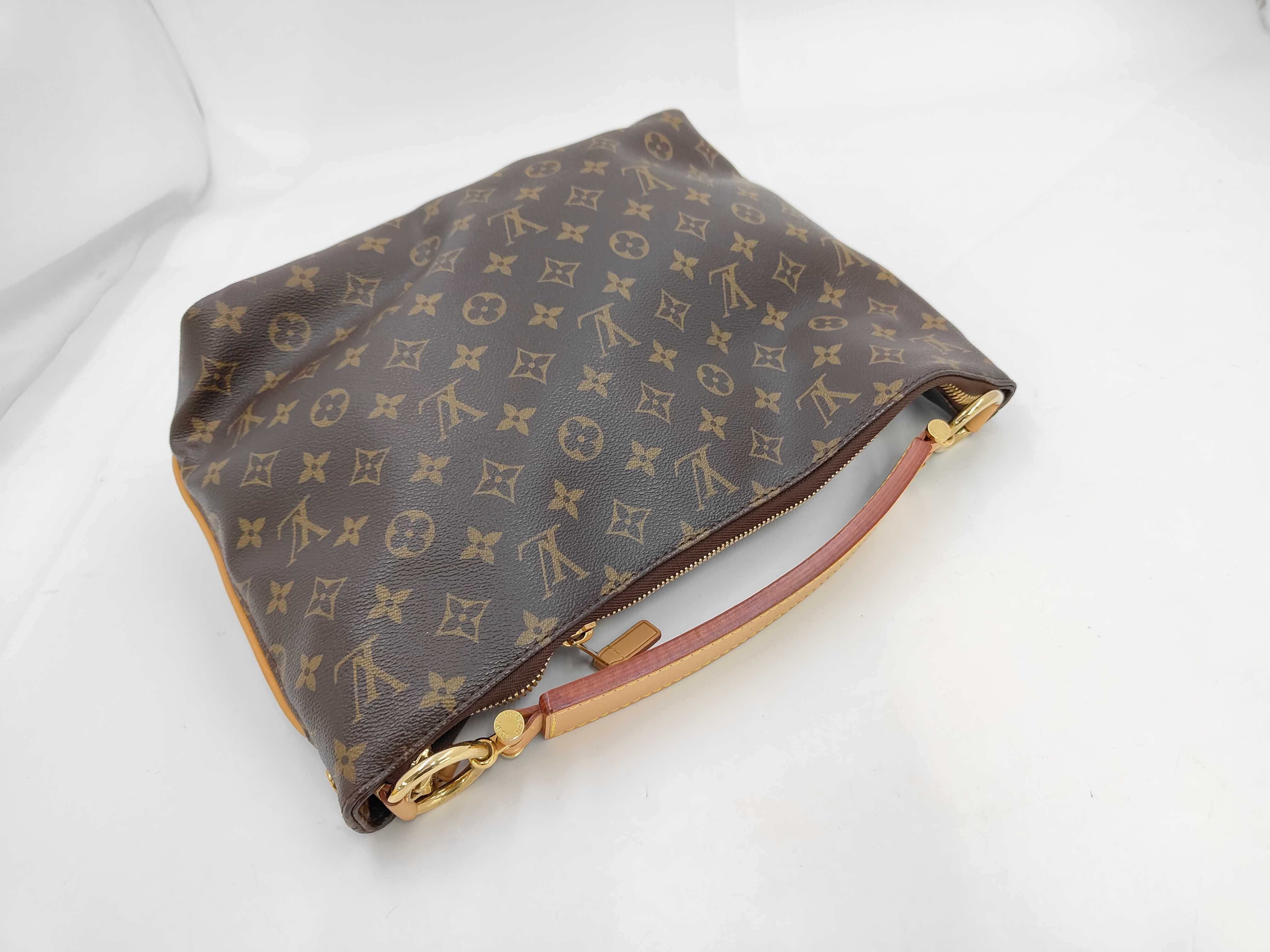 LV Shuri PM M40586 Monogram Bag — view 5